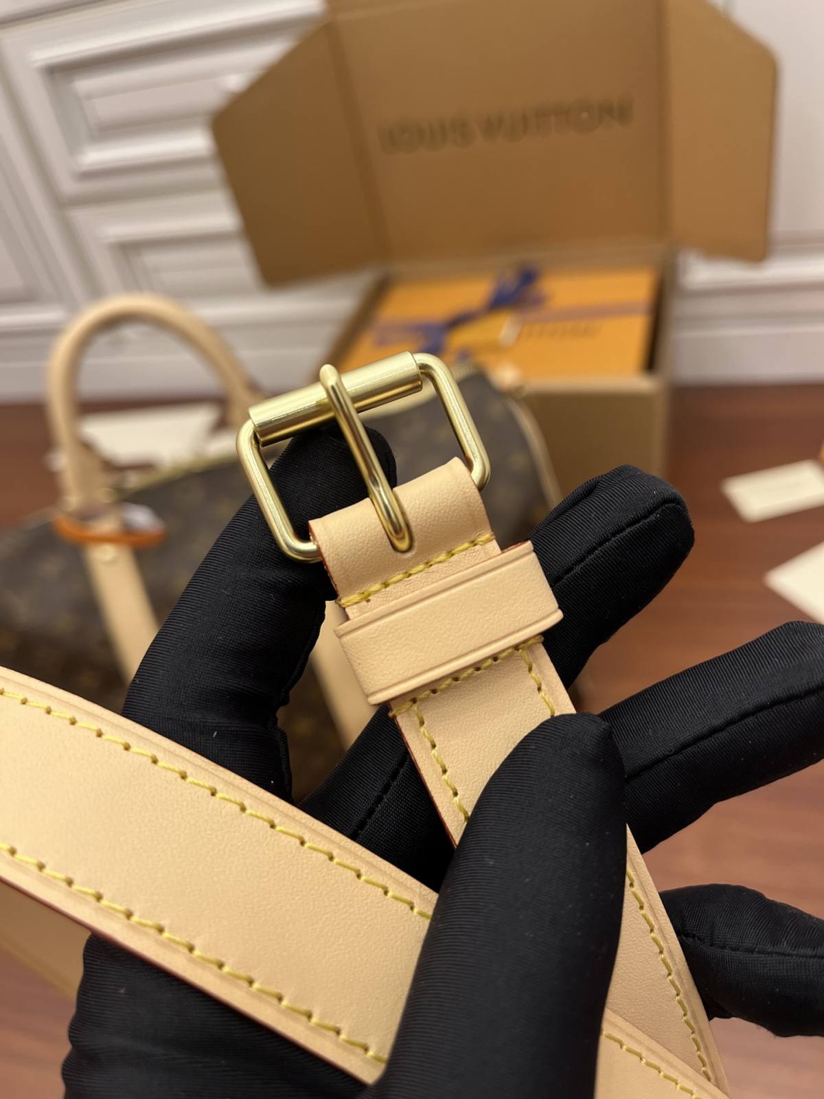 Ellebag’s Expert Replication: Louis Vuitton Keepall 45 Monogram with Yellow Leather (M41418)-Best Quality Replica designer Bag factory in China