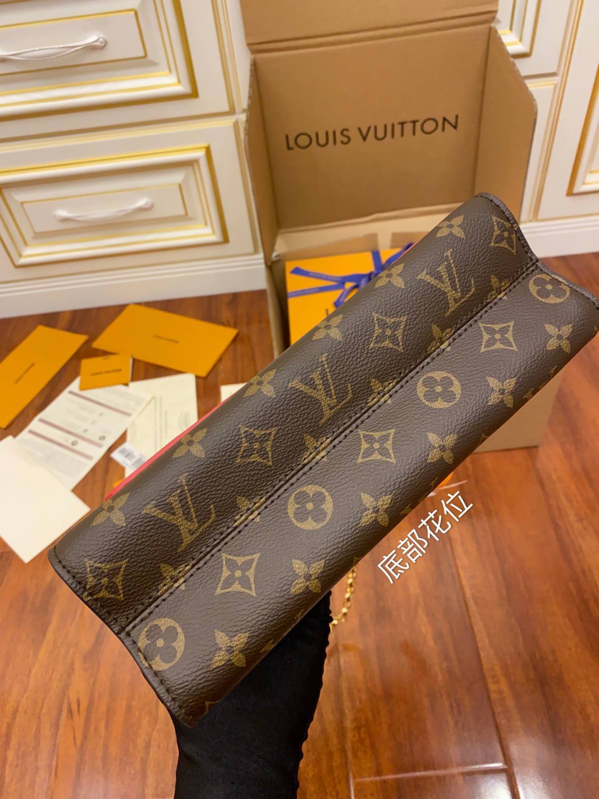 Ellebag’s Expert Replication: Louis Vuitton VICTOIRE Handbag (M41730) Monogram Black-ʻOi aku ka maikaʻi o ka ʻeke Louis Vuitton ʻeke hoʻopunipuni ma ka hale kūʻai pūnaewele, ʻeke hoʻolālā kope ru