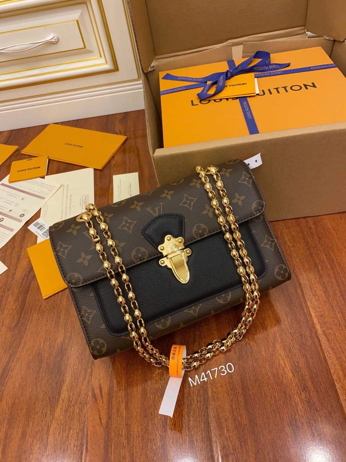 Ellebag’s Expert Replication: Louis Vuitton VICTOIRE Handbag (M41730) Monogram Black-Legjobb minőségű hamis Louis Vuitton táska online áruház, replika designer táska ru