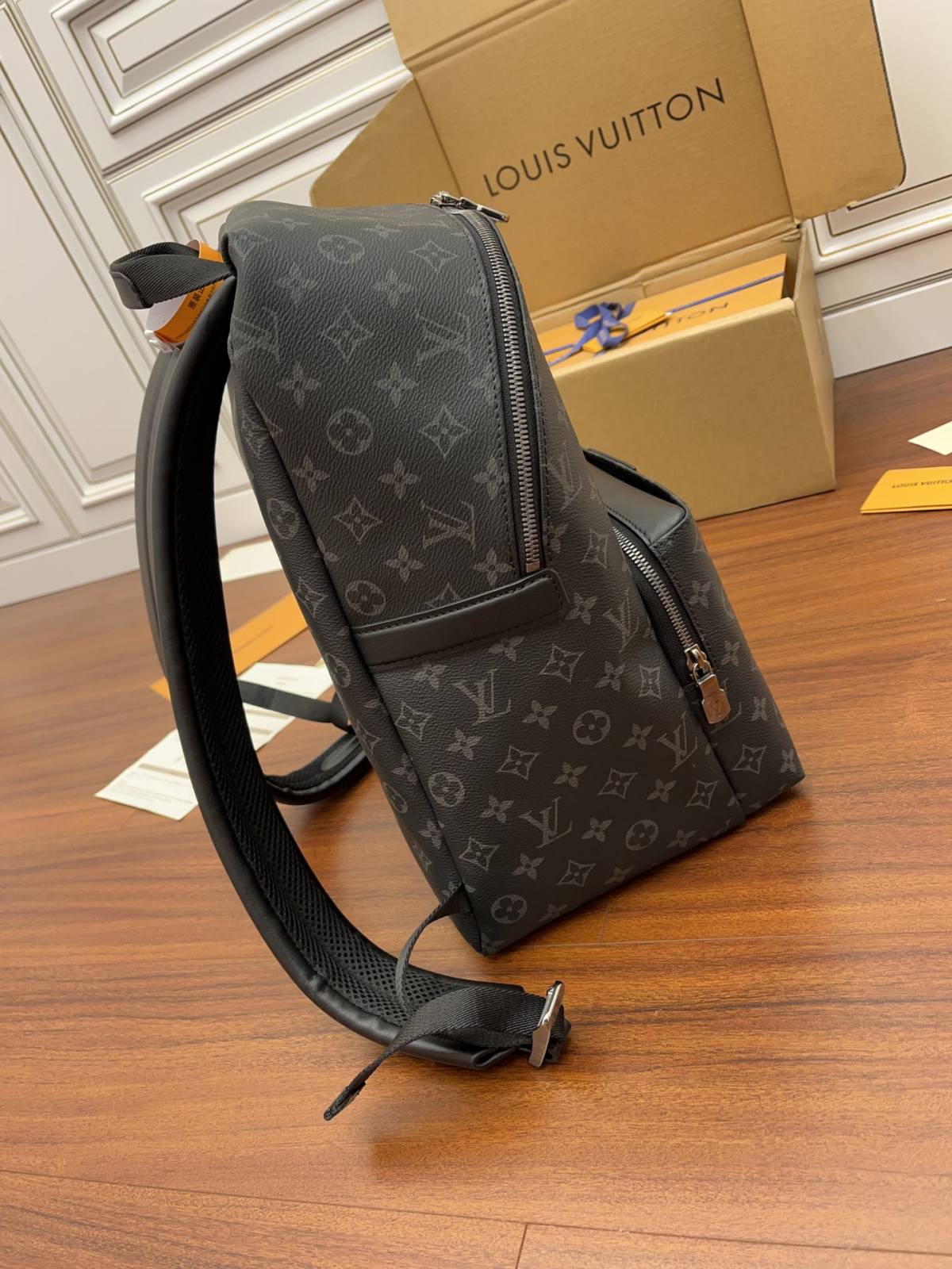 Ellebag’s Expert Replication: Louis Vuitton Discovery Apollo Backpack (M43186) Soft Monogram Eclipse Black-Magazin online de geanți Louis Vuitton fals de cea mai bună calitate, geantă de designer replica ru