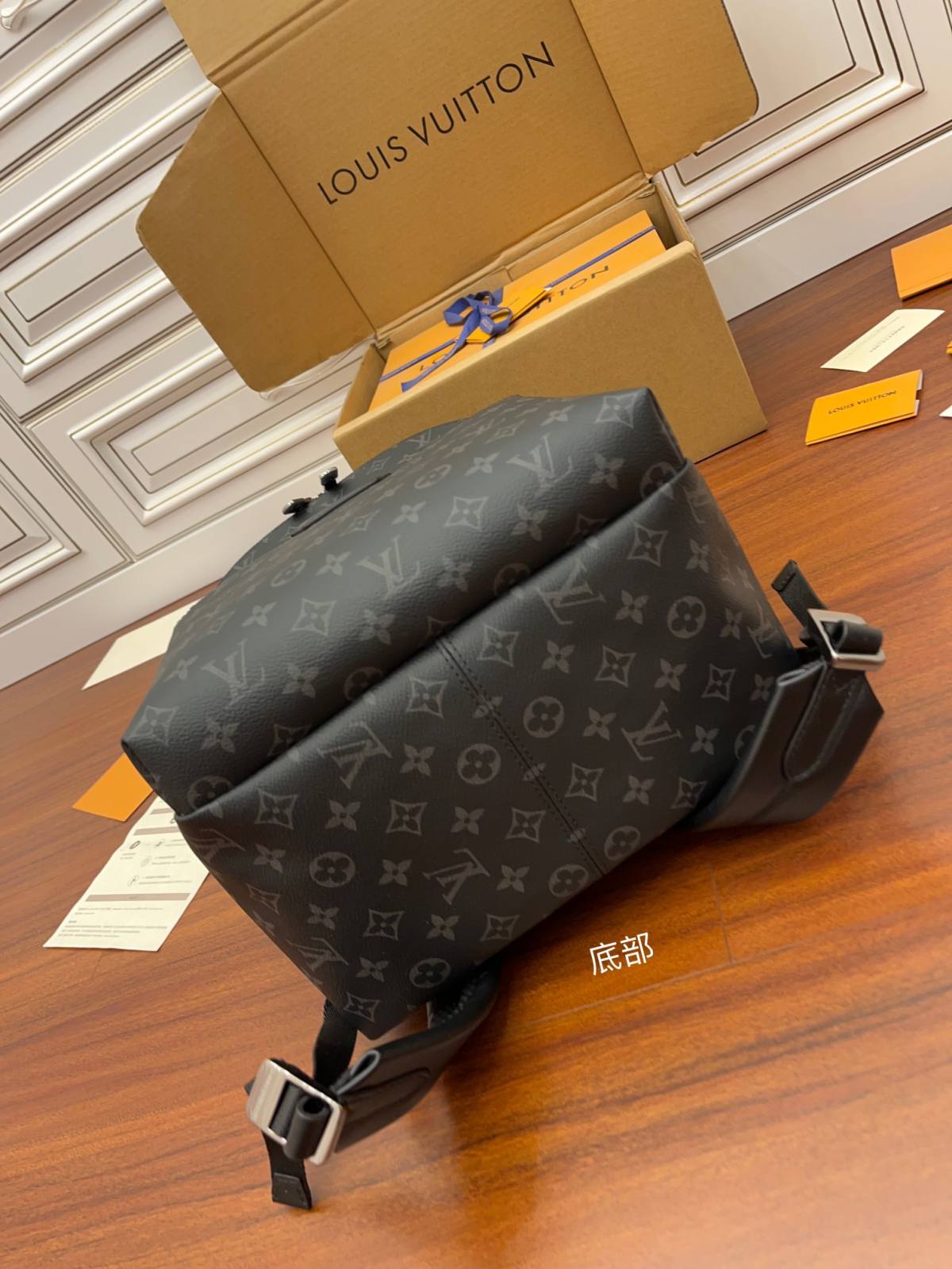 Ellebag’s Expert Replication: Louis Vuitton Discovery Apollo Backpack (M43186) Soft Monogram Eclipse Black-Best Quality Replica designer Bag factory in China