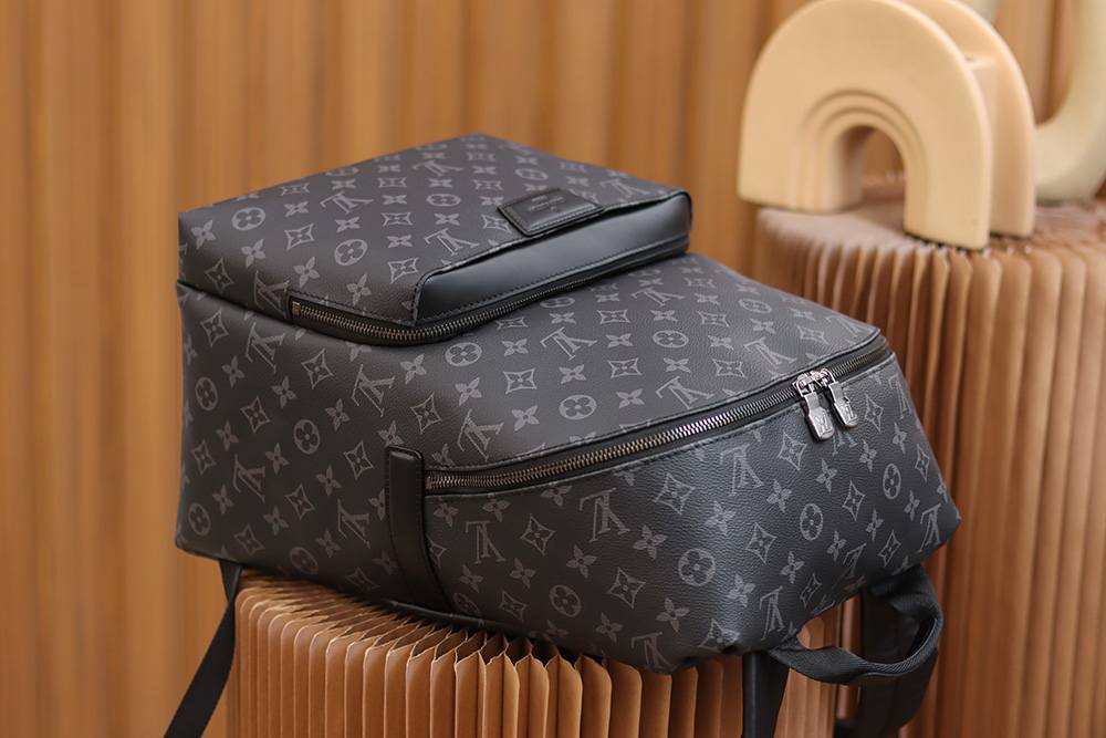 Ellebag’s Expert Replication: Louis Vuitton Discovery Apollo Backpack (M43186) Soft Monogram Eclipse Black-Інтэрнэт-крама падробленай сумкі Louis Vuitton лепшай якасці, рэплікі дызайнерскай сумкі ru