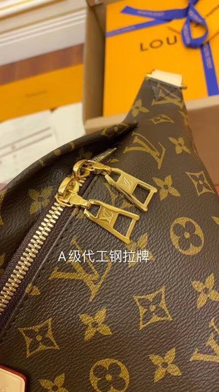 Ellebag’s Expert Replication: Louis Vuitton Bumbag (M43644) in Classic Monogram-အရည်အသွေးအကောင်းဆုံးအတု Louis Vuitton Bag အွန်လိုင်းစတိုး၊ ပုံစံတူဒီဇိုင်နာအိတ် ru