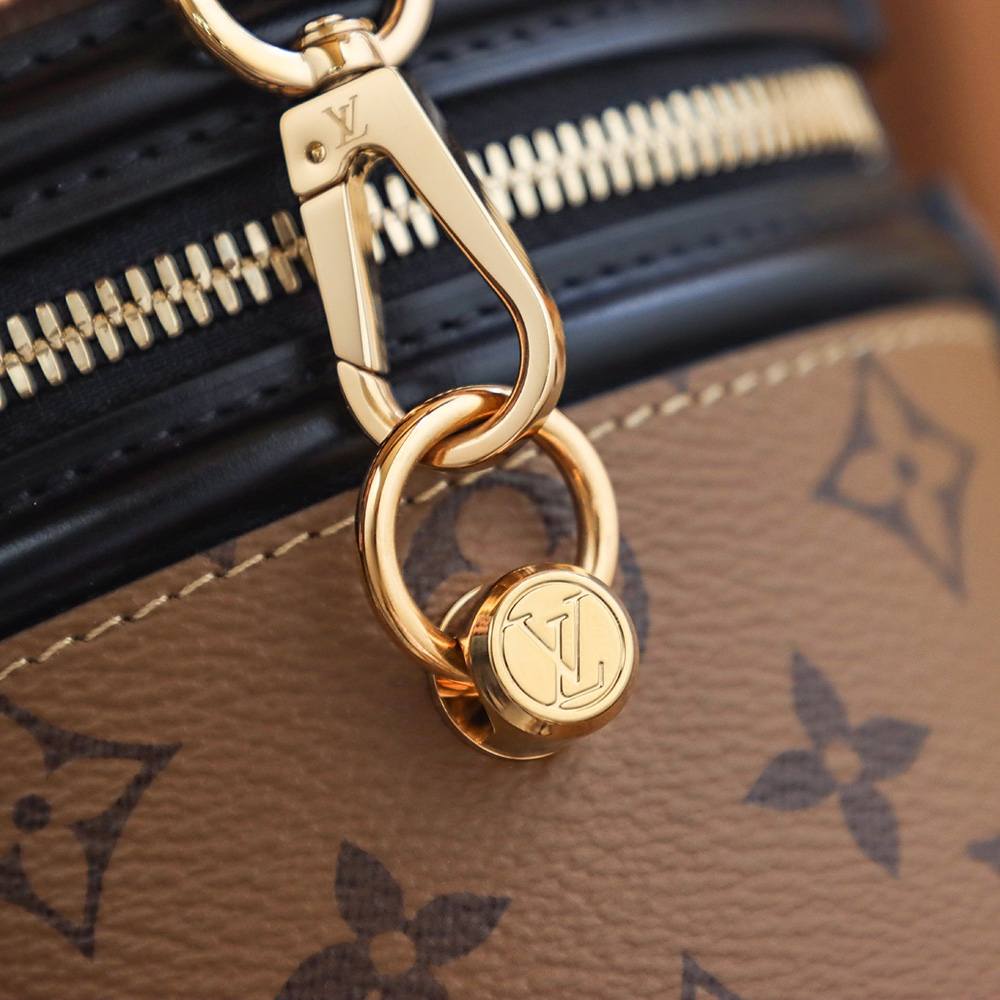 Ellebag’s Expert Replication: Louis Vuitton Cannes Handbag (M43986) Monogram-Tayada ugu Fiican ee Louis Vuitton Boorsada Online Store, Bac naqshadeeye nuqul ah