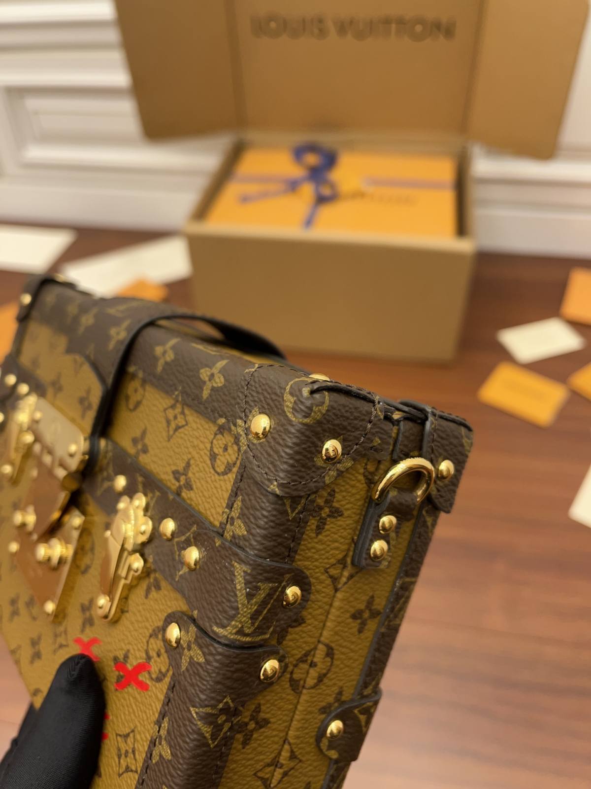 Ellebag’s Expert Replication: Louis Vuitton Classic Soft Trunk Bag (M44154) in Monogram Reverse Canvas-Beste Kwaliteit Vals Louis Vuitton Sak Aanlyn Winkel, Replika ontwerper sak ru