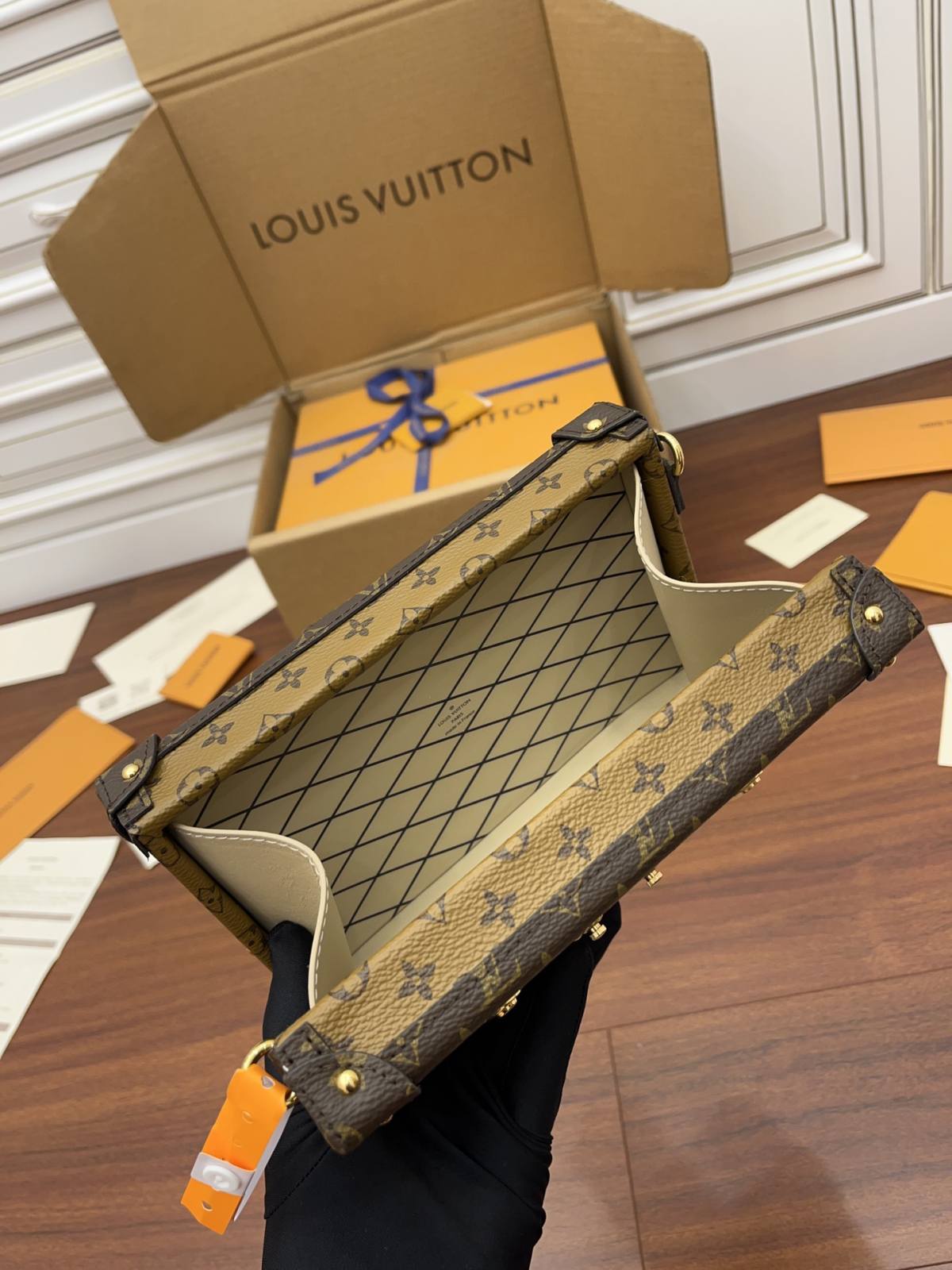 Ellebag’s Expert Replication: Louis Vuitton Classic Soft Trunk Bag (M44154) in Monogram Reverse Canvas-Best Quality Fake Louis Vuitton Bag Nettbutikk, Replica designer bag ru