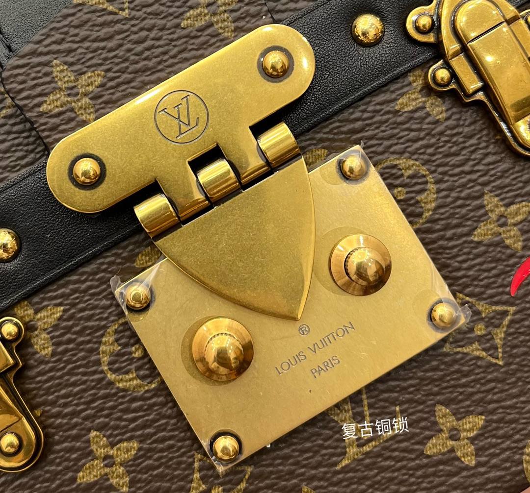 Ellebag’s Expert Replication: Louis Vuitton Petite Malle Shoulder Bag (M44199) in Monogram Fabric-Labākās kvalitātes viltotās Louis Vuitton somas tiešsaistes veikals, dizaineru somas kopija ru