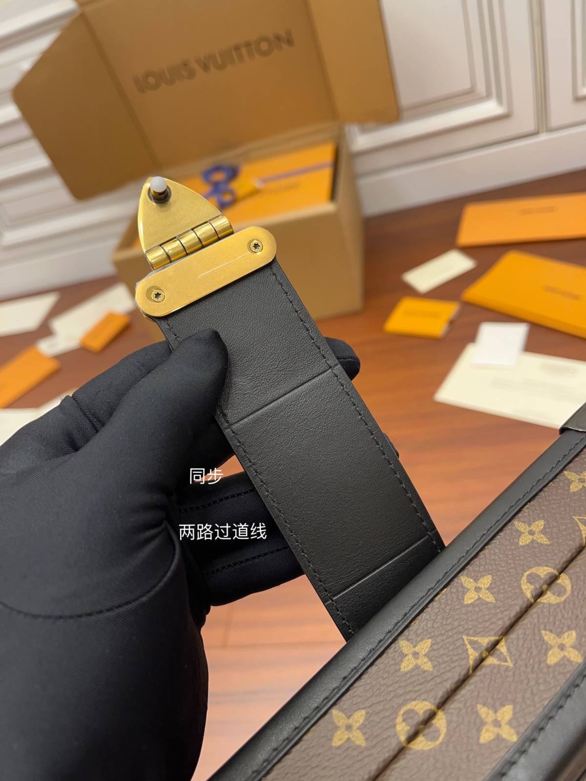 Ellebag’s Expert Replication: Louis Vuitton Petite Malle Shoulder Bag (M44199) in Monogram Fabric-Best Quality Replica designer Bag factory in China