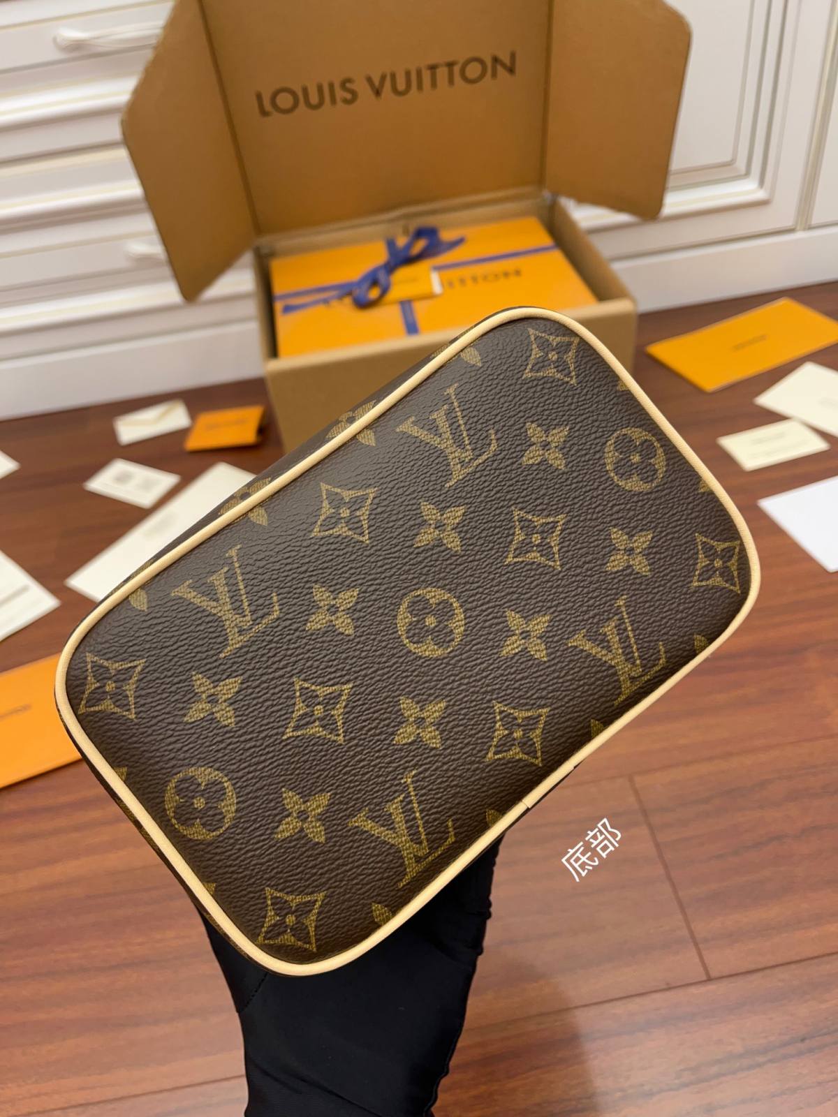 Ellebag’s Expert Replication: Louis Vuitton Nice Mini Makeup Bag (M44495)-Best Quality Fake Louis Vuitton Bag Online Store, Replica designer bag ru