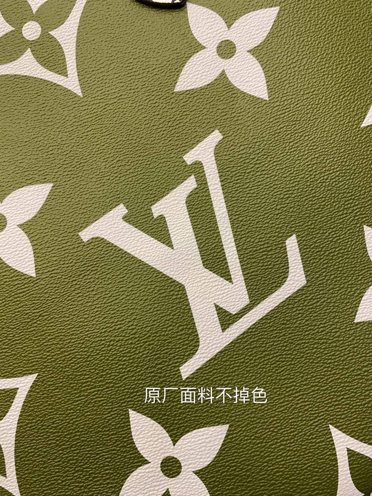 Ellebag Factory’s Expert Replication: Louis Vuitton Onthego Handbag in Monogram Green White (M44571)-Legjobb minőségű hamis Louis Vuitton táska online áruház, replika designer táska ru