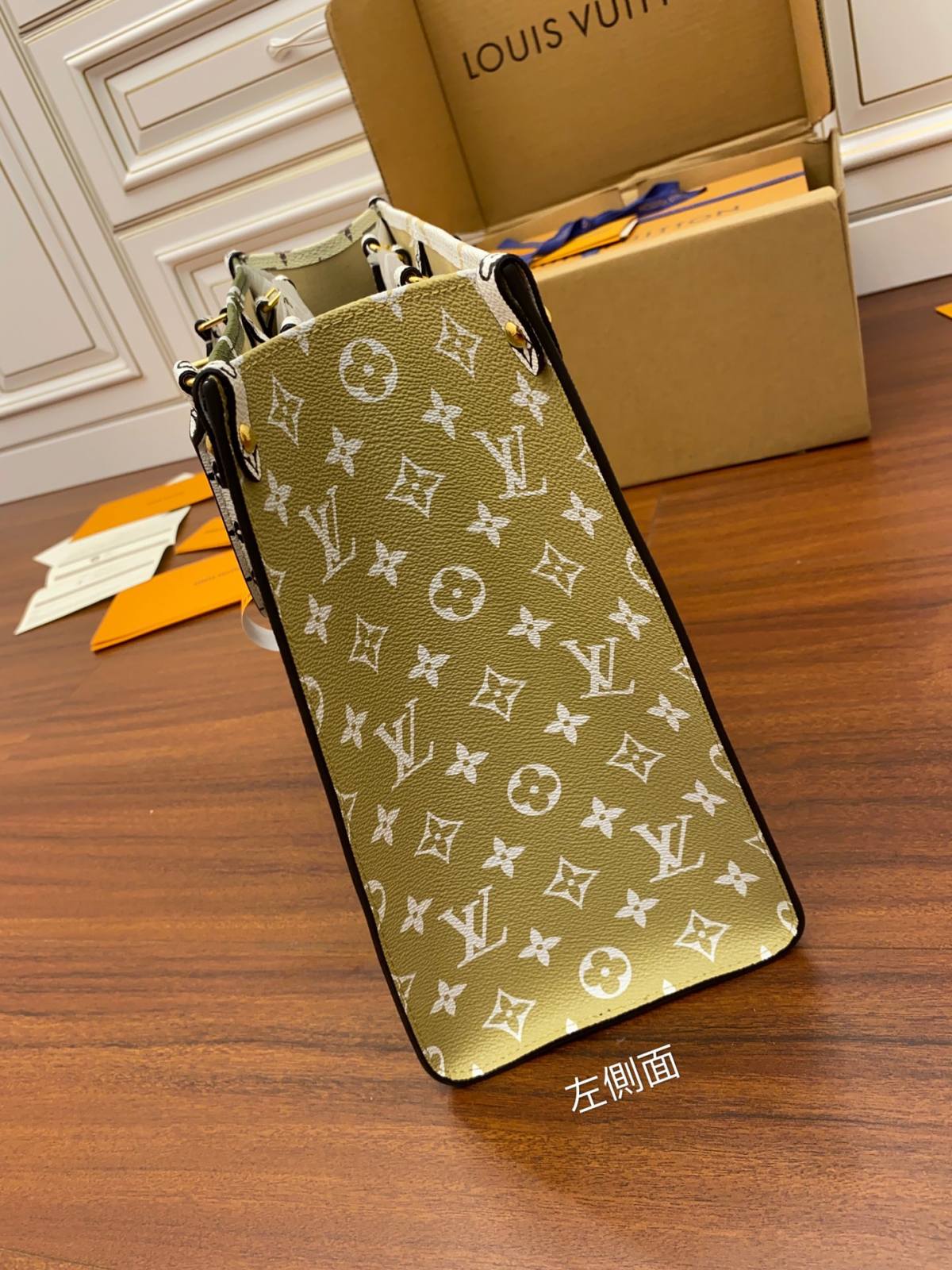 Ellebag Factory’s Expertise in Replicating Louis Vuitton Onthego Monogram White Green Bag (M44573) – 35cm-Yakanakisa Hunhu Fake Louis Vuitton Bag Online Store, Replica dhizaini bag ru