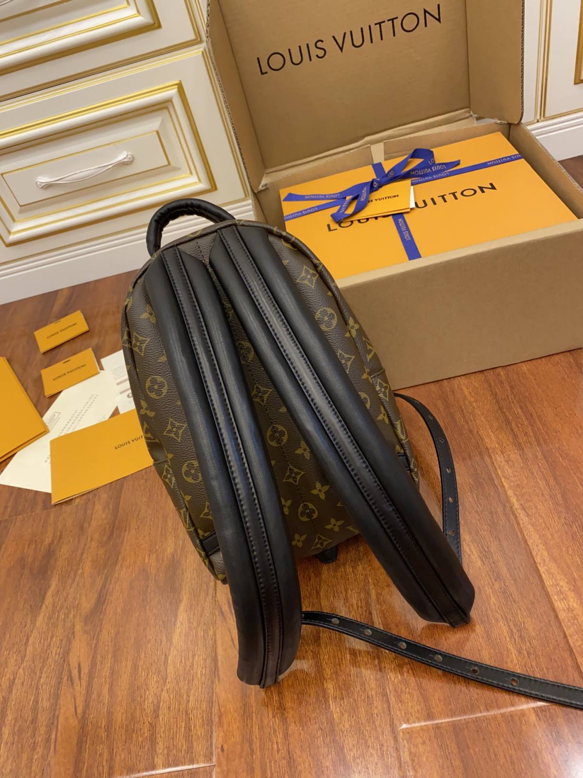 Ellebag Factory’s Expert Replication of Louis Vuitton PALM SPRINGS Backpack (M44871)-Paras laatu väärennetty Louis Vuitton laukku verkkokauppa, replika suunnittelija laukku ru