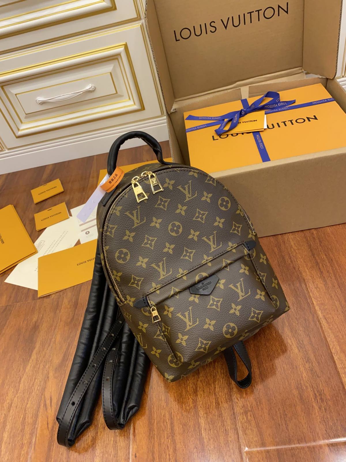 Ellebag Factory’s Expert Replication of Louis Vuitton PALM SPRINGS Backpack (M44871)-Beste Kwaliteit Vals Louis Vuitton Sak Aanlyn Winkel, Replika ontwerper sak ru