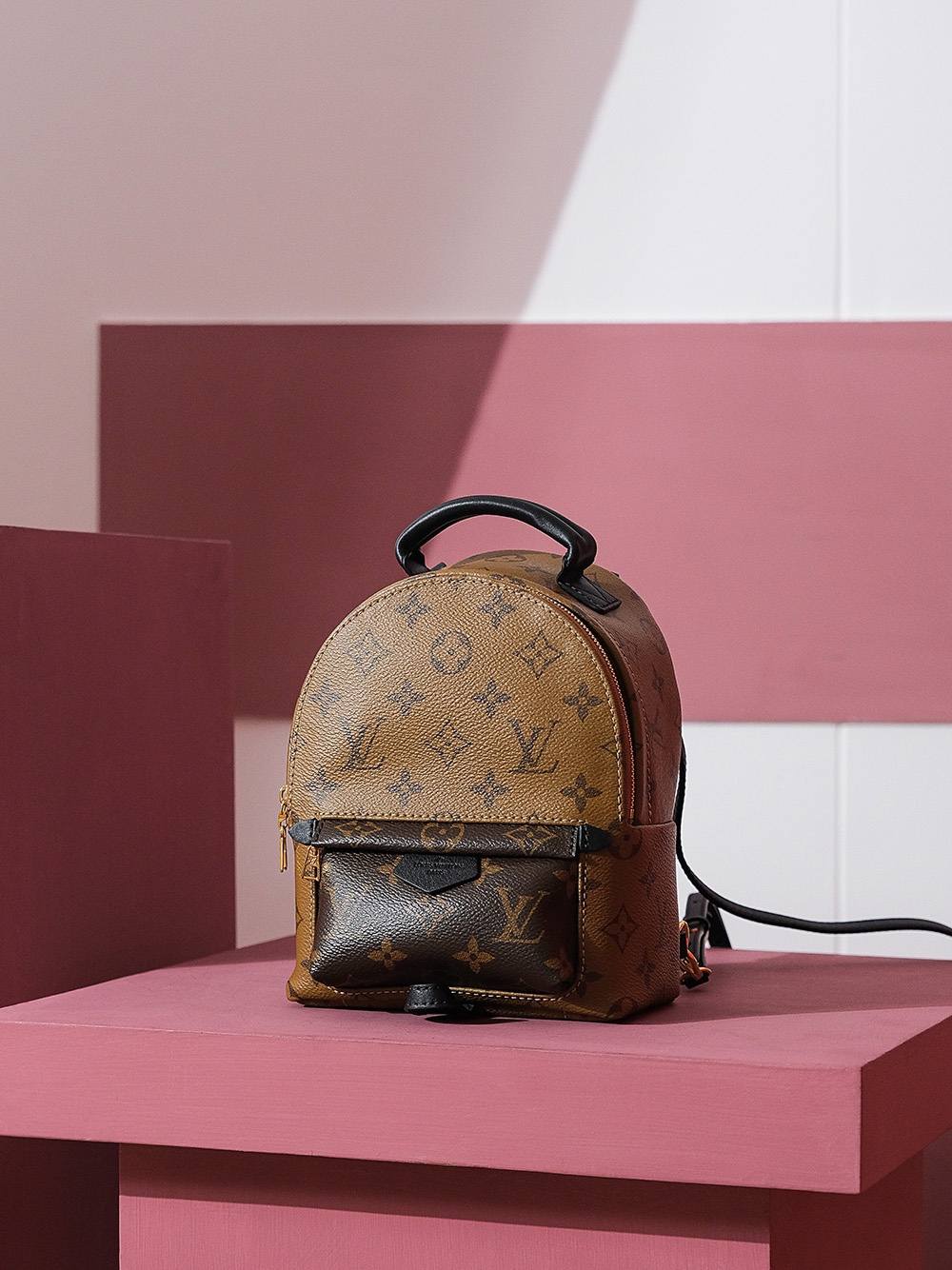 Ellebag Factory’s Expert Replication of Louis Vuitton PALM SPRINGS Mini Backpack (M44872)-Beste kwaliteit nep Louis Vuitton tas online winkel, replica designer tas ru