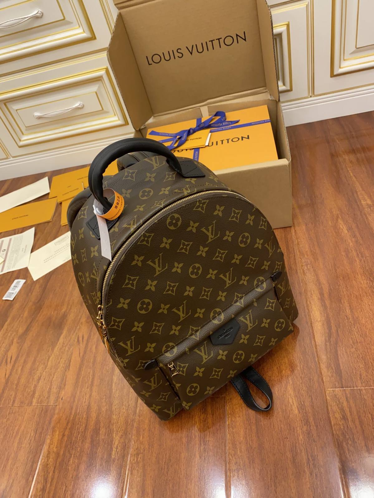 Ellebag Factory’s Replication Craftsmanship for Louis Vuitton PALM SPRINGS Large Backpack (M44874)-Best Quality Replica designer Bag factory in China