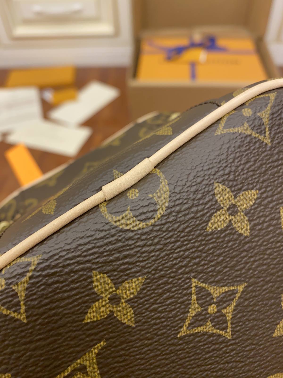 Ellebag Factory’s Replication Craftsmanship for Louis Vuitton Nice Nano Cosmetic Box (M44936)-Labākās kvalitātes viltotās Louis Vuitton somas tiešsaistes veikals, dizaineru somas kopija ru