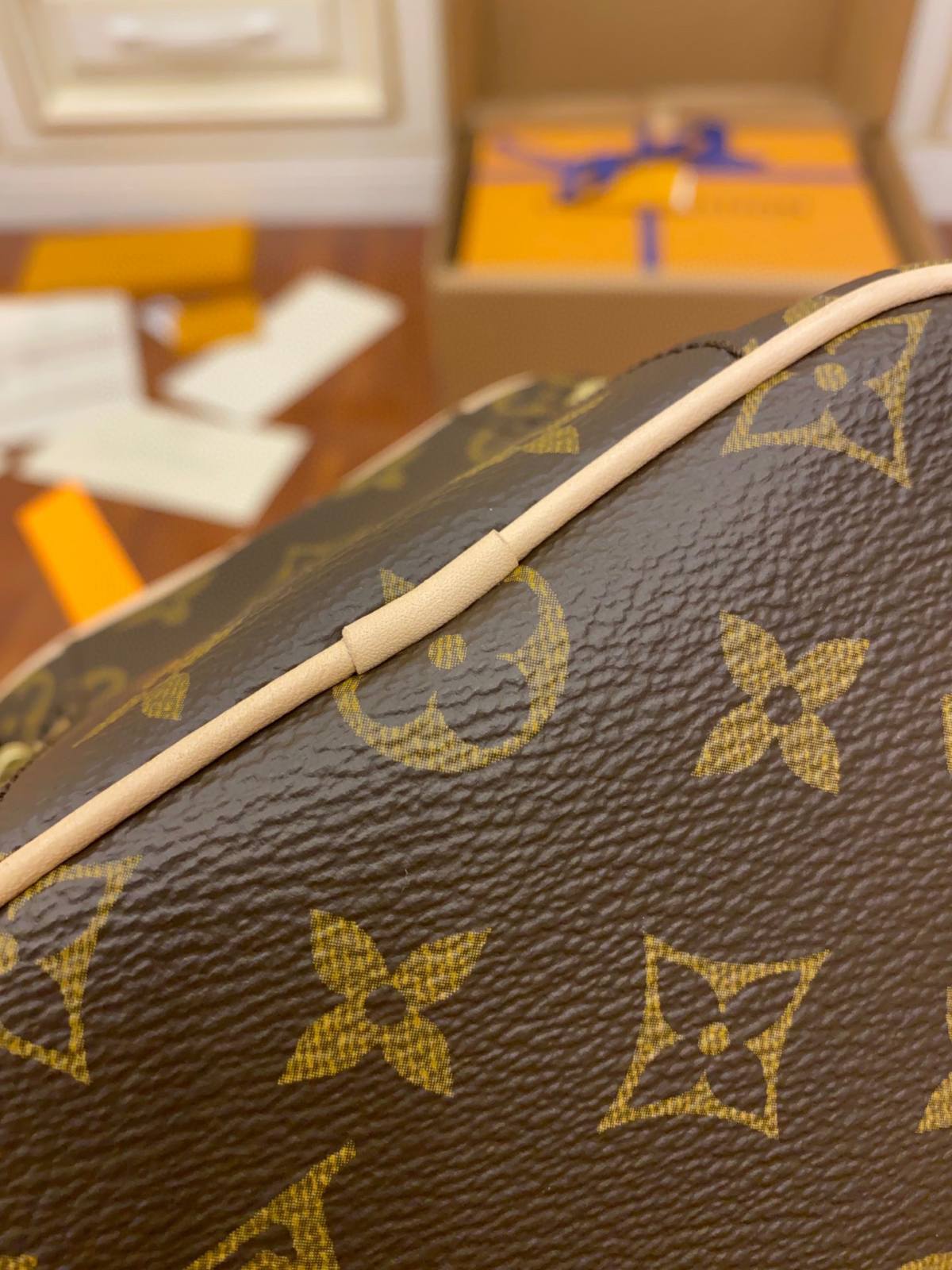 Ellebag Factory’s Replication Craftsmanship for Louis Vuitton Nice Nano Cosmetic Box (M44936)-Labākās kvalitātes viltotās Louis Vuitton somas tiešsaistes veikals, dizaineru somas kopija ru