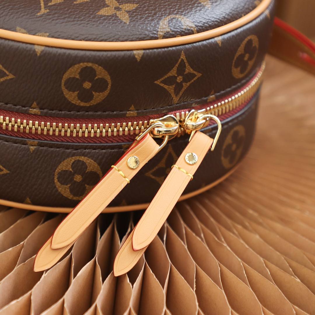 Ellebag Factory’s Replication Techniques for Louis Vuitton Boîte Chapeau Souple Bag (M45149)-Magazin online de geanți Louis Vuitton fals de cea mai bună calitate, geantă de designer replica ru