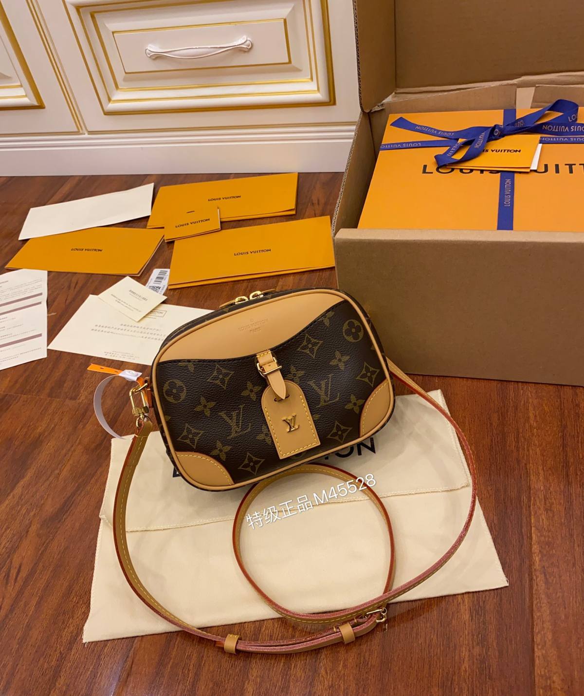 Ellebag Factory’s Replication Techniques for Louis Vuitton M45528 Mini Luggage Deauville Mini Handbag-Best Quality Fake Louis Vuitton Bag Online Store, Replica designer bag ru