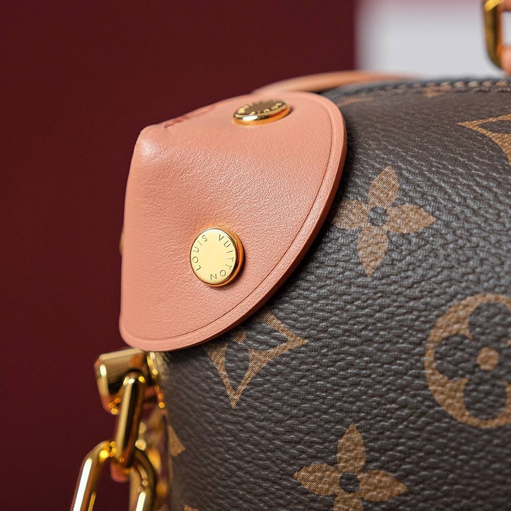 Ellebag Factory’s Replication Techniques for Louis Vuitton Petite Malle Souple Bag M45531-Negozio in linea della borsa falsa di Louis Vuitton di migliore qualità, borsa del progettista della replica ru