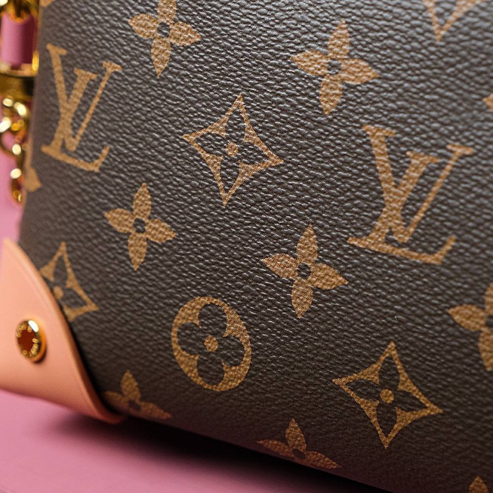 Ellebag Factory’s Replication Techniques for Louis Vuitton Petite Malle Souple Bag M45531-Negozio in linea della borsa falsa di Louis Vuitton di migliore qualità, borsa del progettista della replica ru