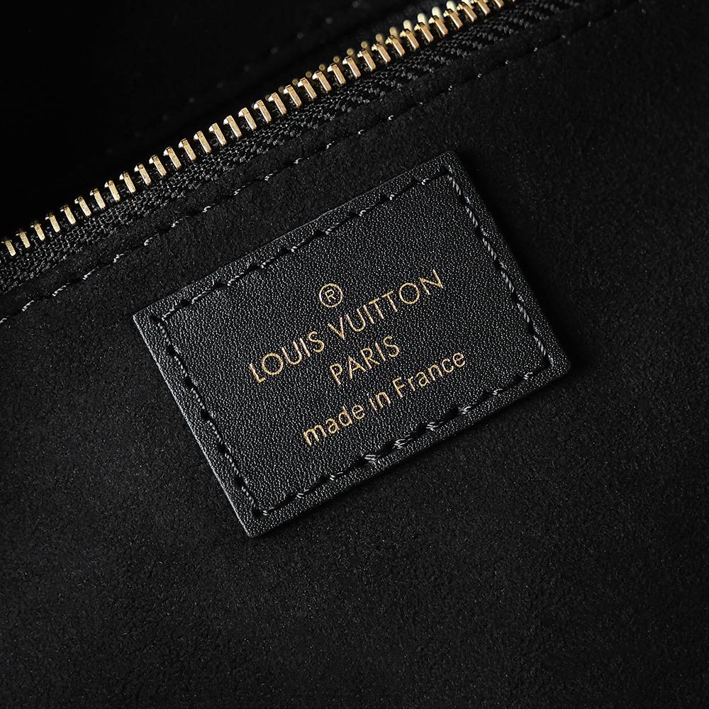 Ellebag Factory’s Replication Techniques for Louis Vuitton Petite Malle Aouple Black Bag M45571-Best Quality Fake Louis Vuitton Bag Online Store, Replica designer bag ru