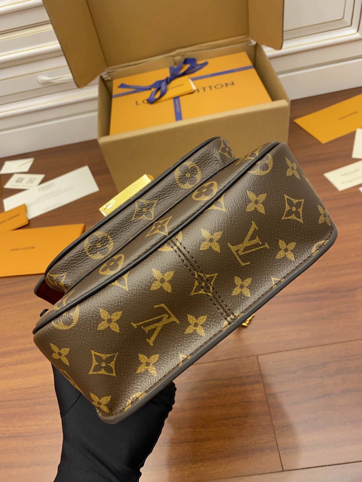 Ellebag Factory’s Replication Techniques for Louis Vuitton PASSY Chain Bag Monogram with Gold Hardware (M45592)-Tulaga sili ona lelei Fake Louis Vuitton Bag Faleoloa i luga ole laiga, Replica designer bag ru