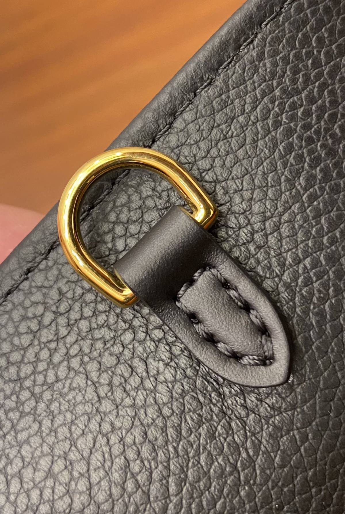 Ellebag Factory’s Replication Techniques for Louis Vuitton M45595 Black Pressed Flower ONTHEGO Medium Handbag-Beste Kwaliteit Vals Louis Vuitton Sak Aanlyn Winkel, Replika ontwerper sak ru