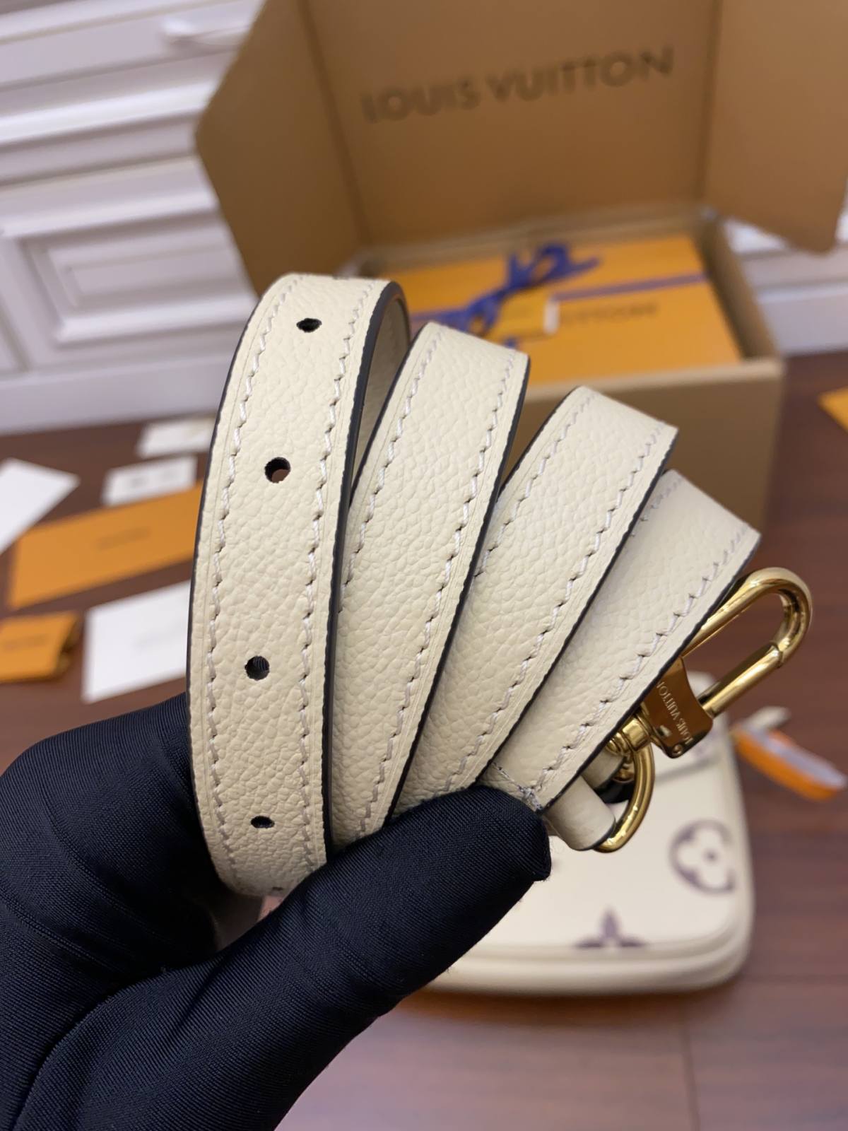 Ellebag Factory’s Replication Techniques for Louis Vuitton M45596 White Print Pochette Métis 2021 Spring-Kedai Dalam Talian Beg Louis Vuitton Palsu Kualiti Terbaik, Beg reka bentuk replika ru