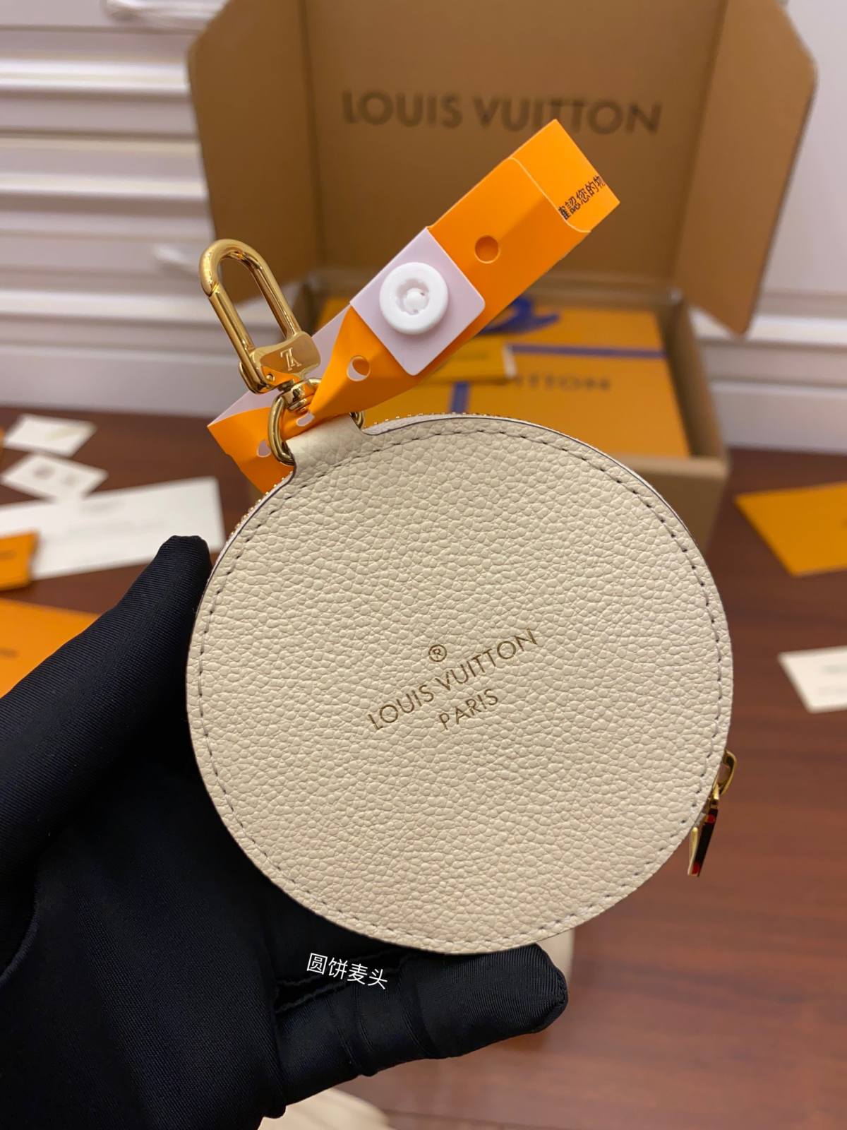 Ellebag Factory’s Replication Techniques for Louis Vuitton PAPILLON BB Handbag (M45708) – Vanilla Yellow-Ti o dara ju Didara iro Louis Vuitton apo Online itaja, Ajọra onise apo ru