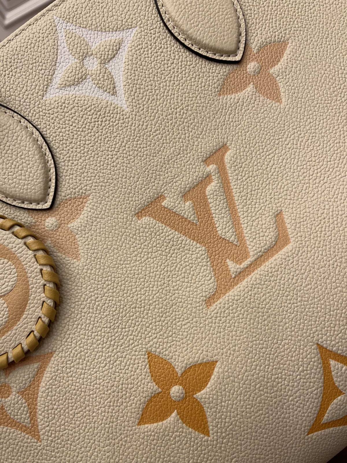 Ellebag Factory’s Replication Techniques for Louis Vuitton ONTHEGO Medium Handbag (M45717) – Vanilla Yellow (By The Pool Capsule Collection)-بہترین معیار کا جعلی لوئس ووٹن بیگ آن لائن اسٹور، ریپلیکا ڈیزائنر بیگ آر یو