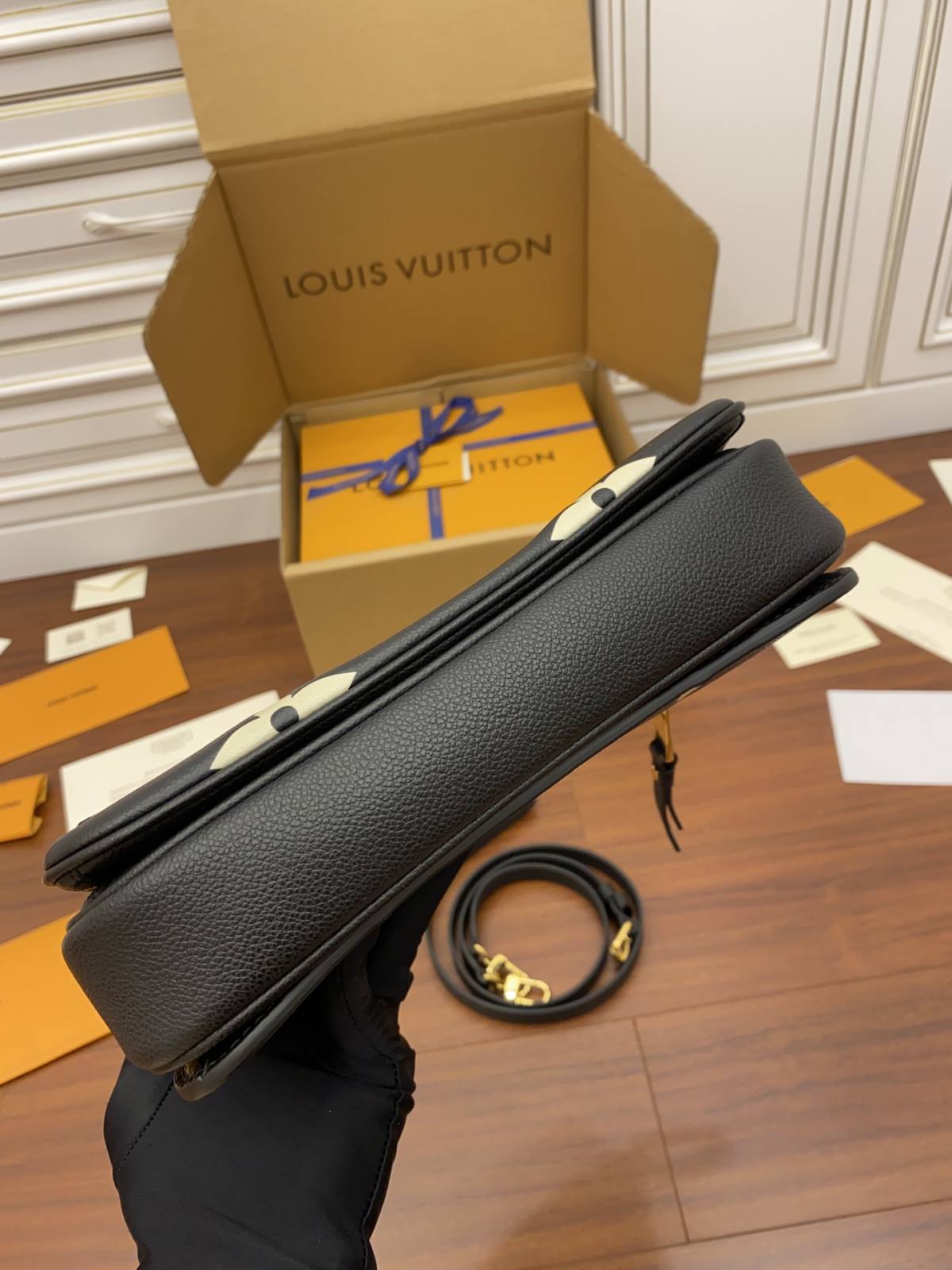 Ellebag Factory’s Replication Techniques for Louis Vuitton M45773 Pochette Métis-Negozio in linea della borsa falsa di Louis Vuitton di migliore qualità, borsa del progettista della replica ru