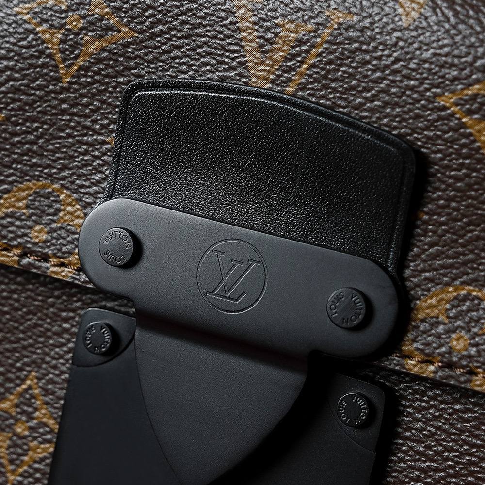 Ellebag Factory’s Replication Techniques for Louis Vuitton M45806 S Lock Messenger Bag-Najlepsza jakość fałszywych torebek Louis Vuitton Sklep internetowy, projektant repliki torebki ru