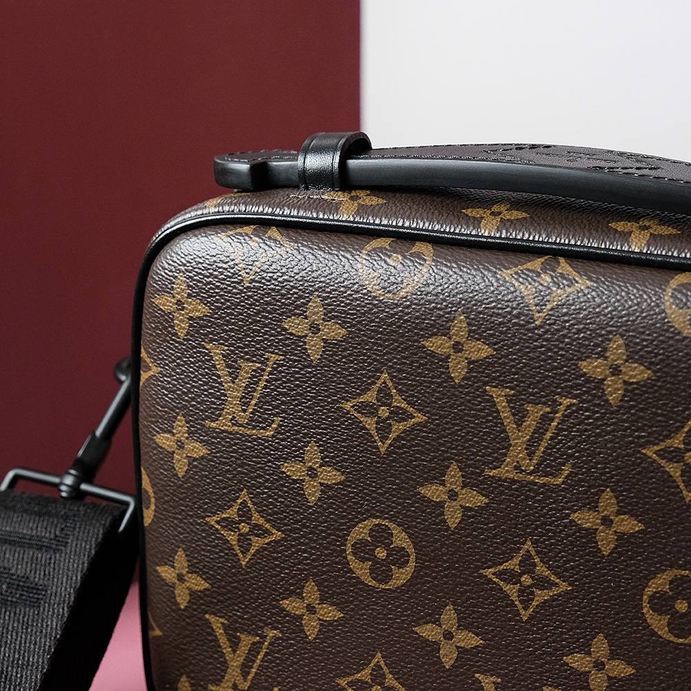 Ellebag Factory’s Replication Techniques for Louis Vuitton M45806 S Lock Messenger Bag-Najlepsza jakość fałszywych torebek Louis Vuitton Sklep internetowy, projektant repliki torebki ru