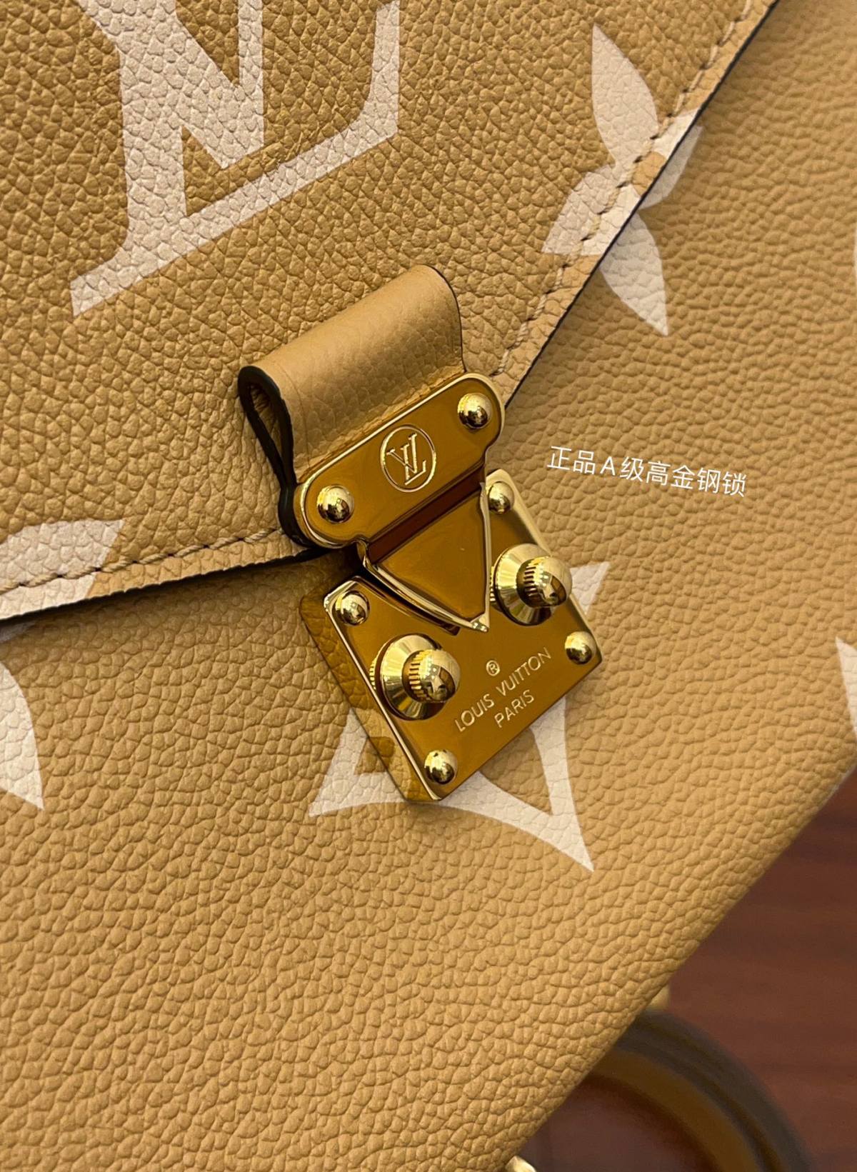 Ellebag Factory’s Replication Techniques for Louis Vuitton M45809 Pochette Métis in Apricot Leather-Інтэрнэт-крама падробленай сумкі Louis Vuitton лепшай якасці, рэплікі дызайнерскай сумкі ru