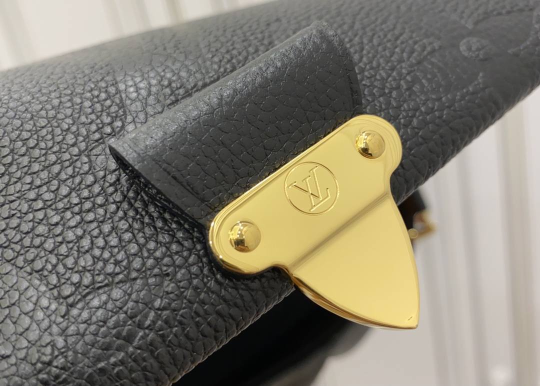 Ellebag Factory’s Replication Techniques for Louis Vuitton M45813 Black Embossed Favorite Handbag-Meilleure qualité de faux sac Louis Vuitton en ligne, réplique de sac de créateur ru