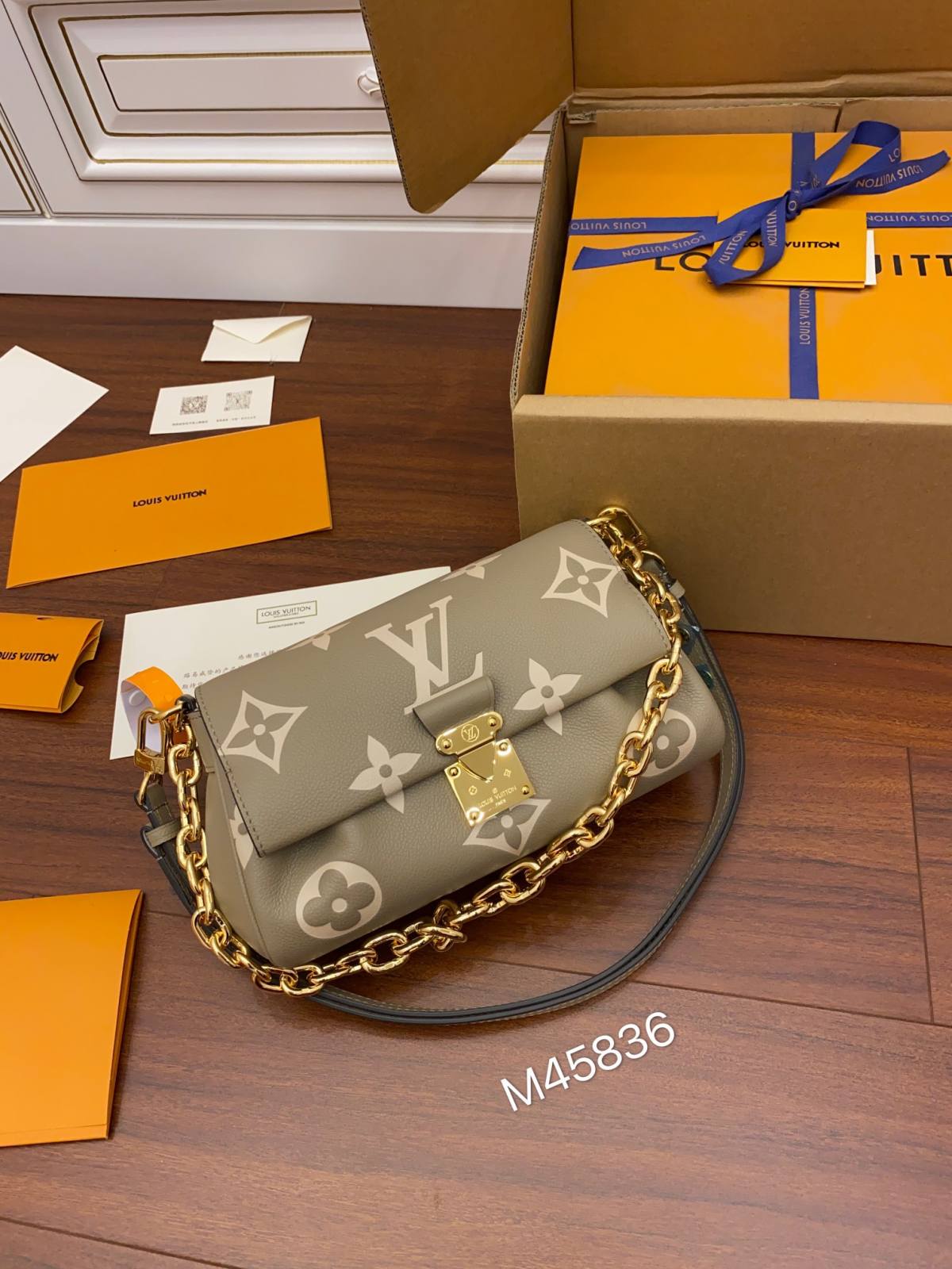 Ellebag Factory’s Replication Techniques for Louis Vuitton M45836 Elephant Grey Embossed FAVORITE Handbag-Best Quality Fake Louis Vuitton Bag Online Store, Replica designer bag ru