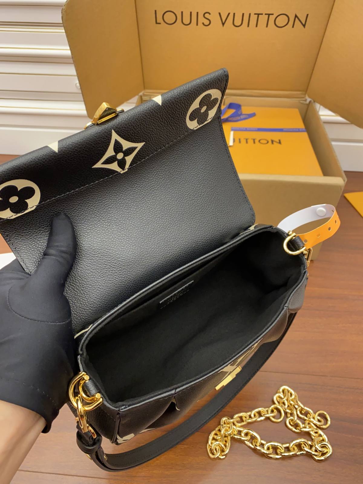 Ellebag Factory’s Replication Techniques for Louis Vuitton FAVORITE Handbag (M45859)-Best Quality Replica designer Bag factory in China