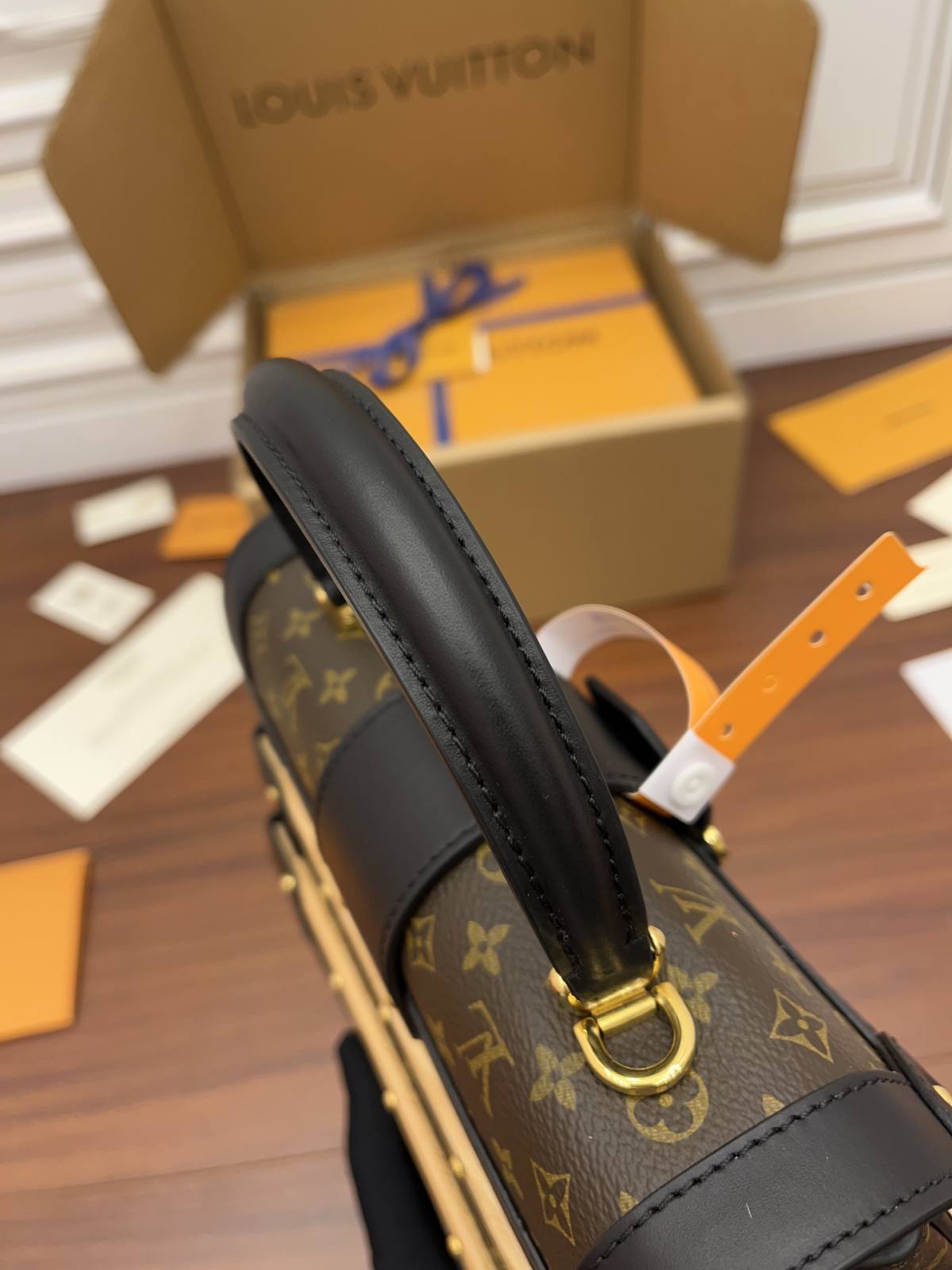 Ellebag Factory’s Replication Techniques for Louis Vuitton TRIANON Small Handbag (M45908)-Best Quality Fake Louis Vuitton Bag Online Store, Replica designer bag ru