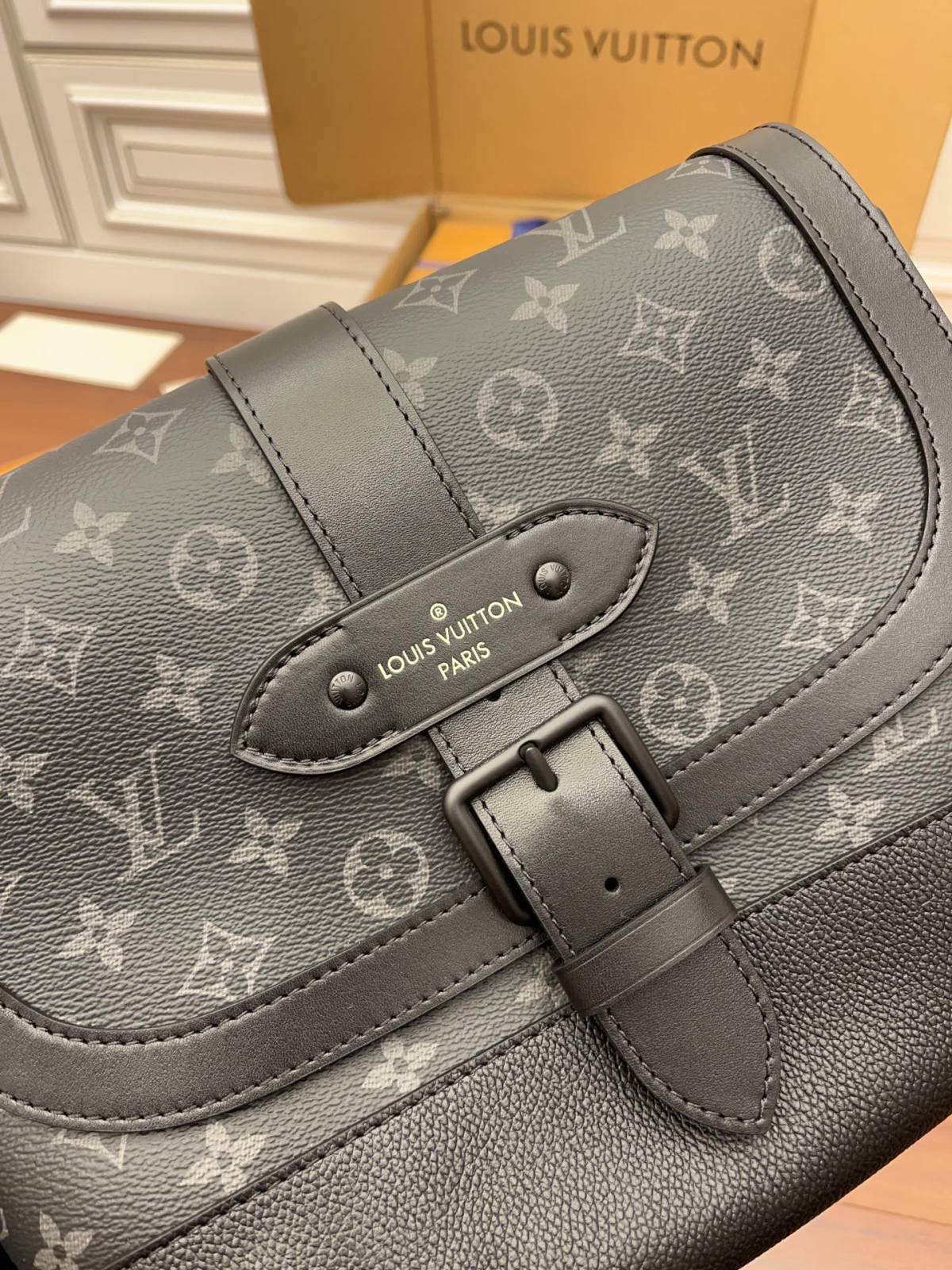 Ellebag Factory’s Replication Techniques for Louis Vuitton Black Monogram Saumur Handbag (M45911)-Nejkvalitnější falešná taška Louis Vuitton Online Store, Replica designer bag ru