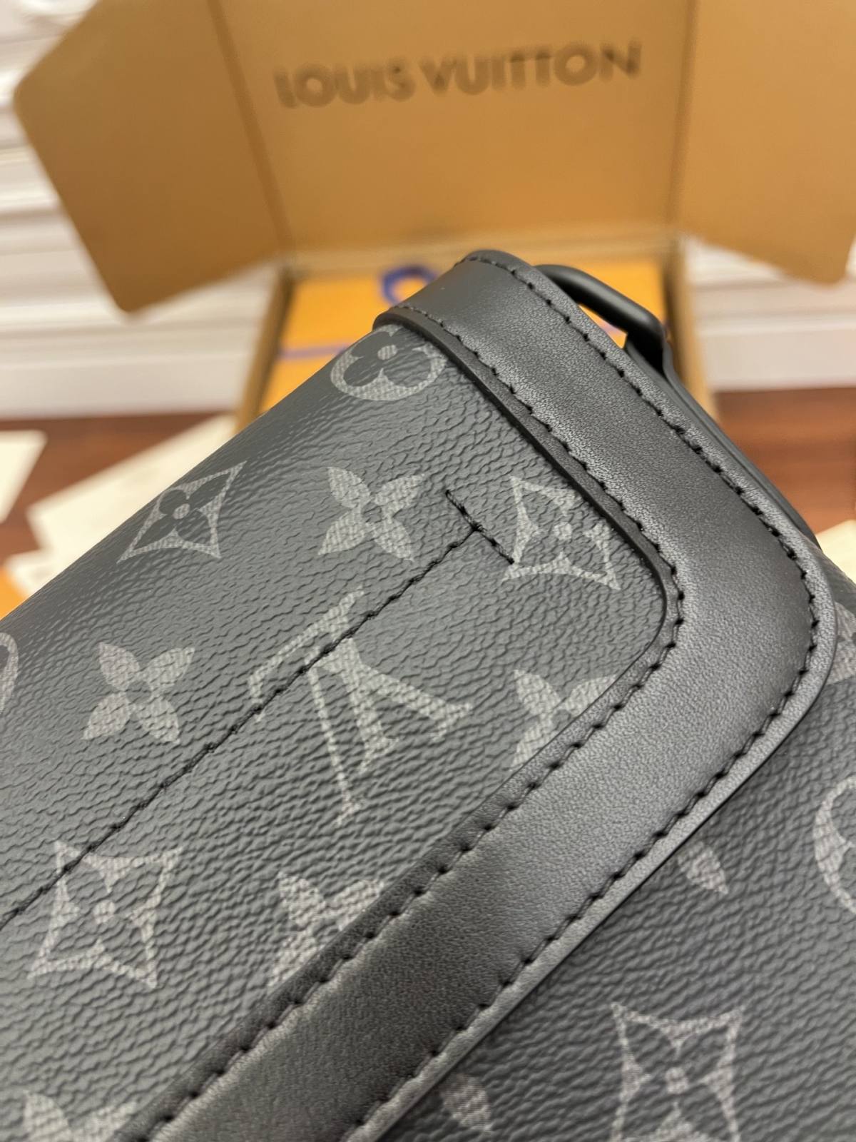 Ellebag Factory’s Replication Techniques for Louis Vuitton Black Monogram Saumur Handbag (M45911)-Molemo ka ho Fetisisa Lebenkele la Lebenkele la Marang-rang la Fake Louis Vuitton, Replica designer bag ru