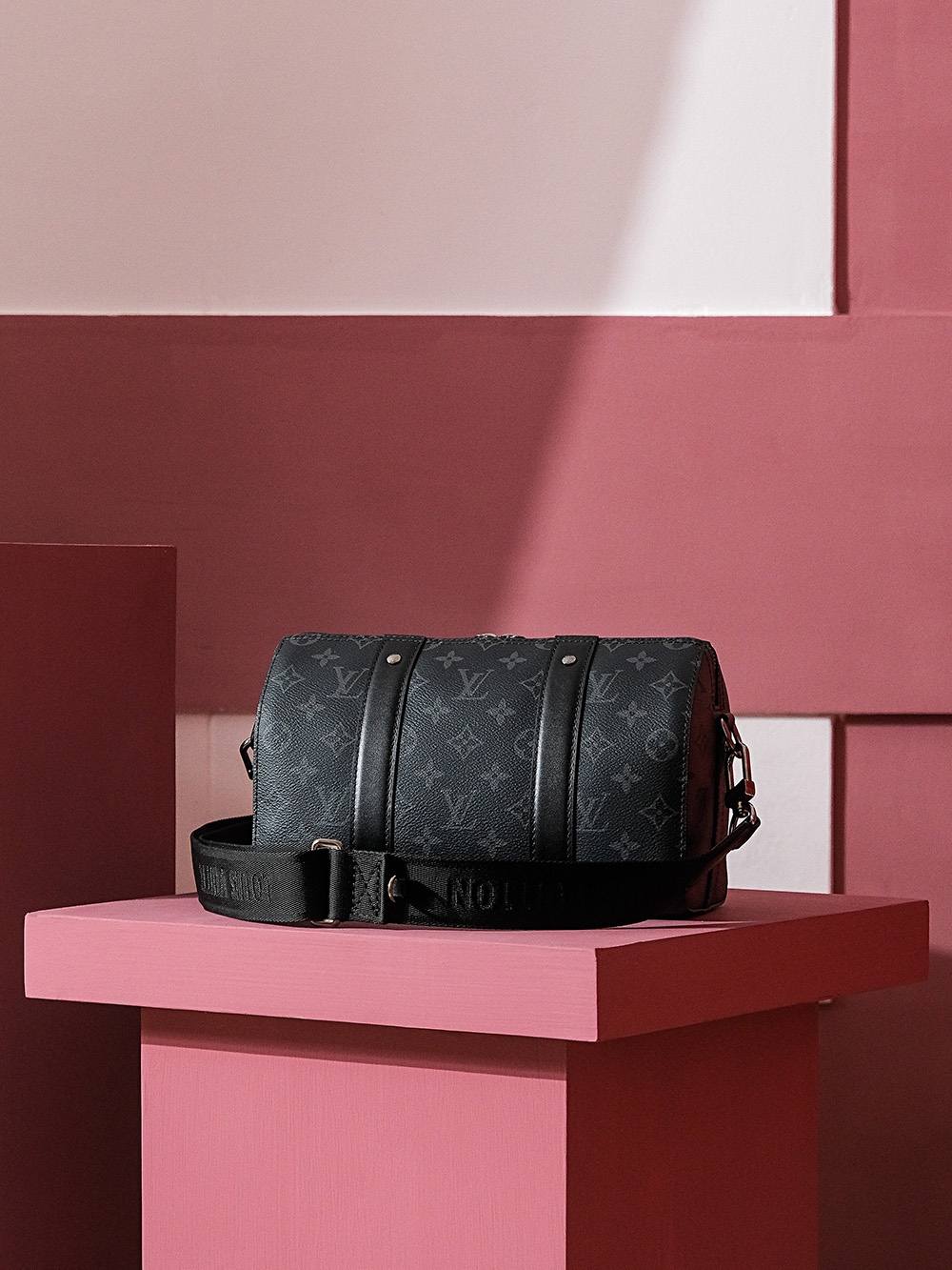 Ellebag Factory’s Replication Techniques for Louis Vuitton Keepall City Travel Bag (M45936)-Legjobb minőségű hamis Louis Vuitton táska online áruház, replika designer táska ru