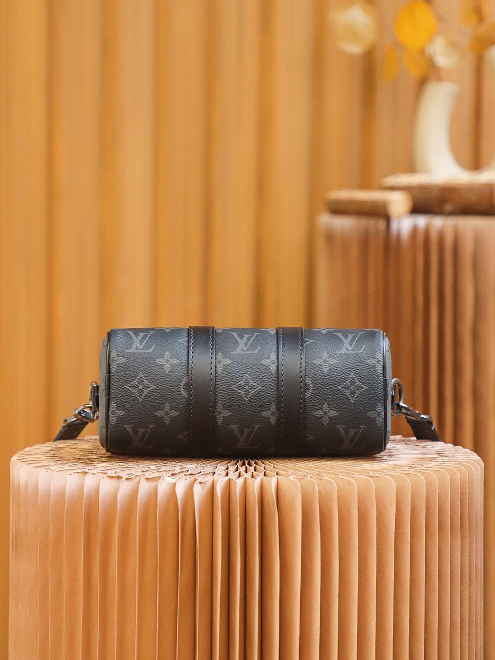 Ellebag Factory’s Replication Techniques for Louis Vuitton Keepall City XS Handbag (M45947)-Best Quality Fake Louis Vuitton Bag Online Store, Replica designer bag ru