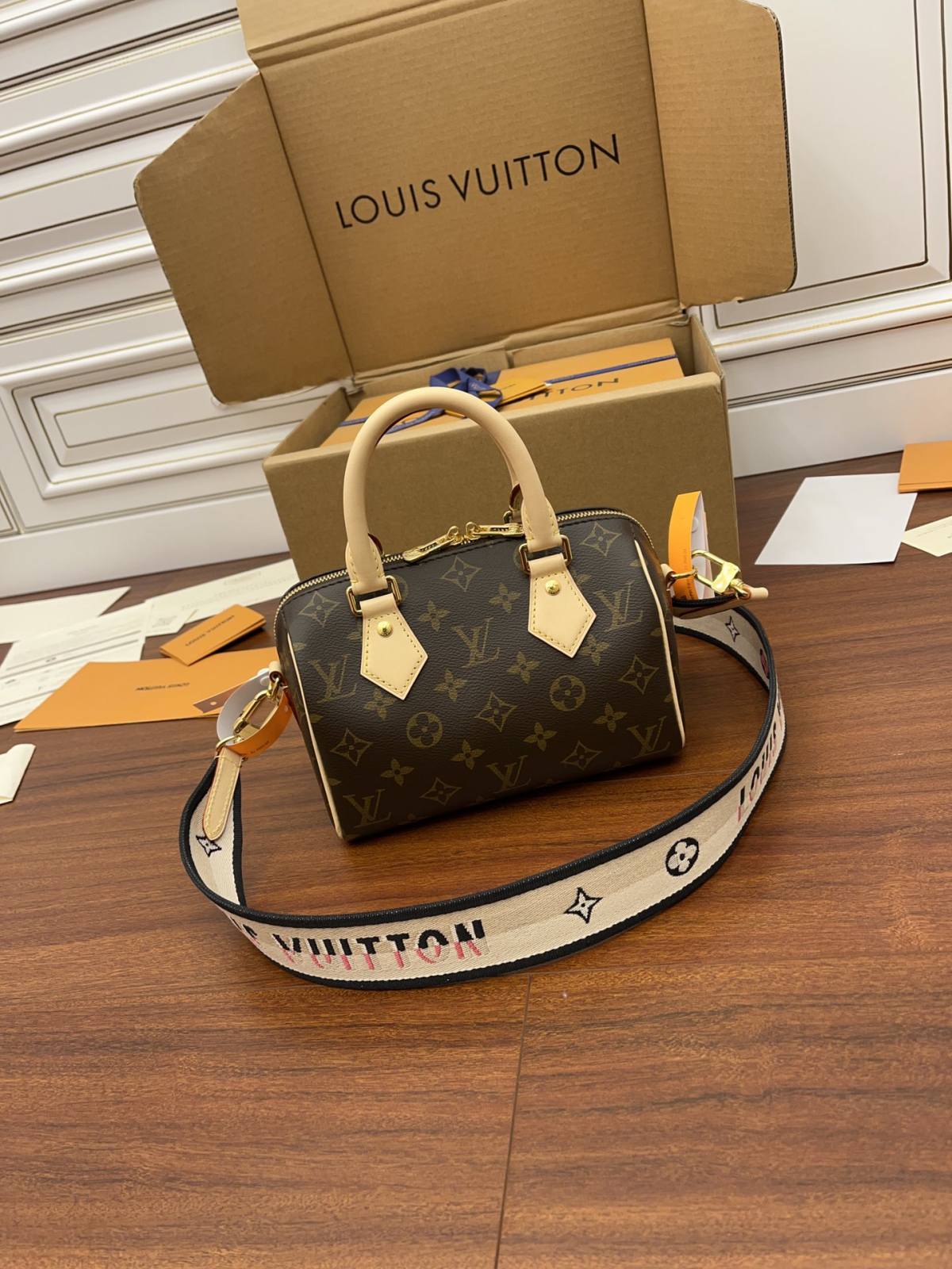 Ellebag Factory’s Replication Techniques for Louis Vuitton SPEEDY BANDOULIÈRE 20 Handbag (M45957) Apricot-Labing Maayo nga Kalidad nga Peke nga Louis Vuitton Bag Online Store, Replica designer bag ru