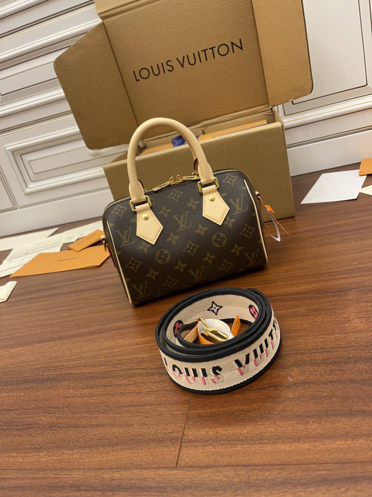 Ellebag Factory’s Replication Techniques for Louis Vuitton SPEEDY BANDOULIÈRE 20 Handbag (M45957) Apricot-Labing Maayo nga Kalidad nga Peke nga Louis Vuitton Bag Online Store, Replica designer bag ru