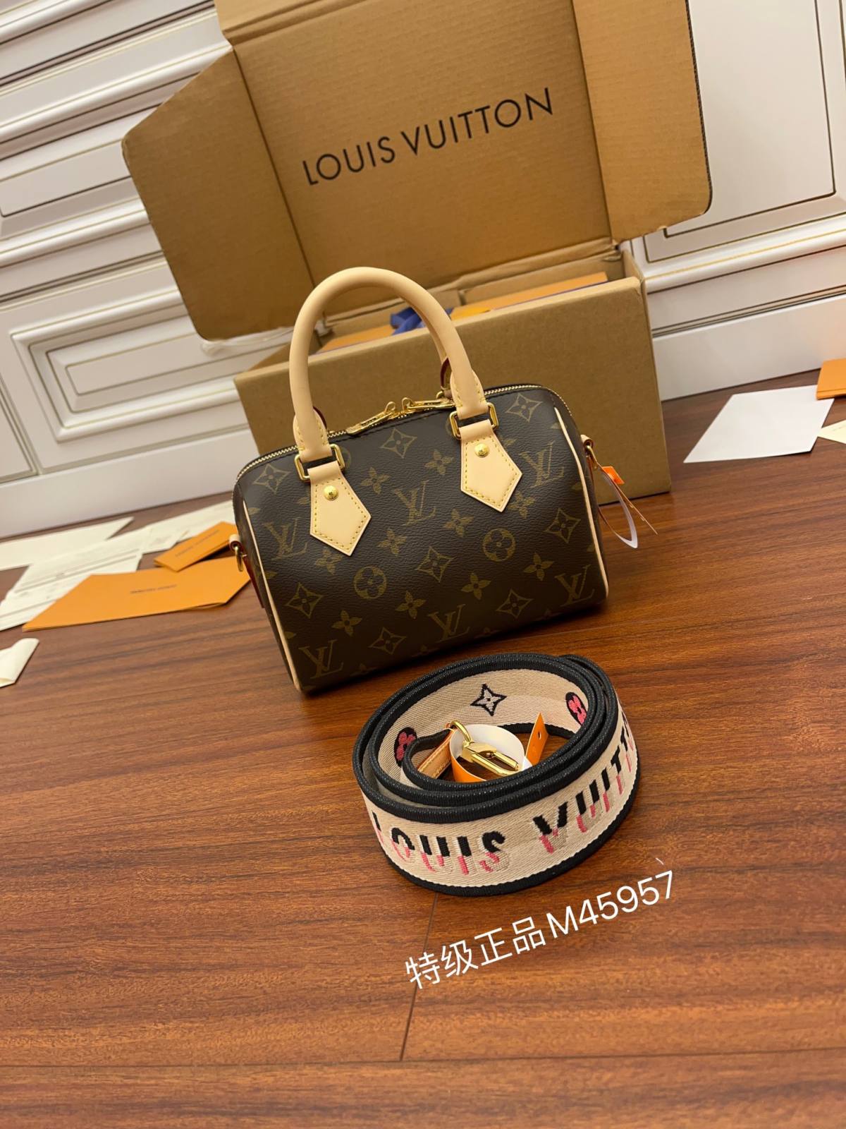 Ellebag Factory’s Replication Techniques for Louis Vuitton SPEEDY BANDOULIÈRE 20 Handbag (M45957) Apricot-Best Quality Replica designer Bag factory in China