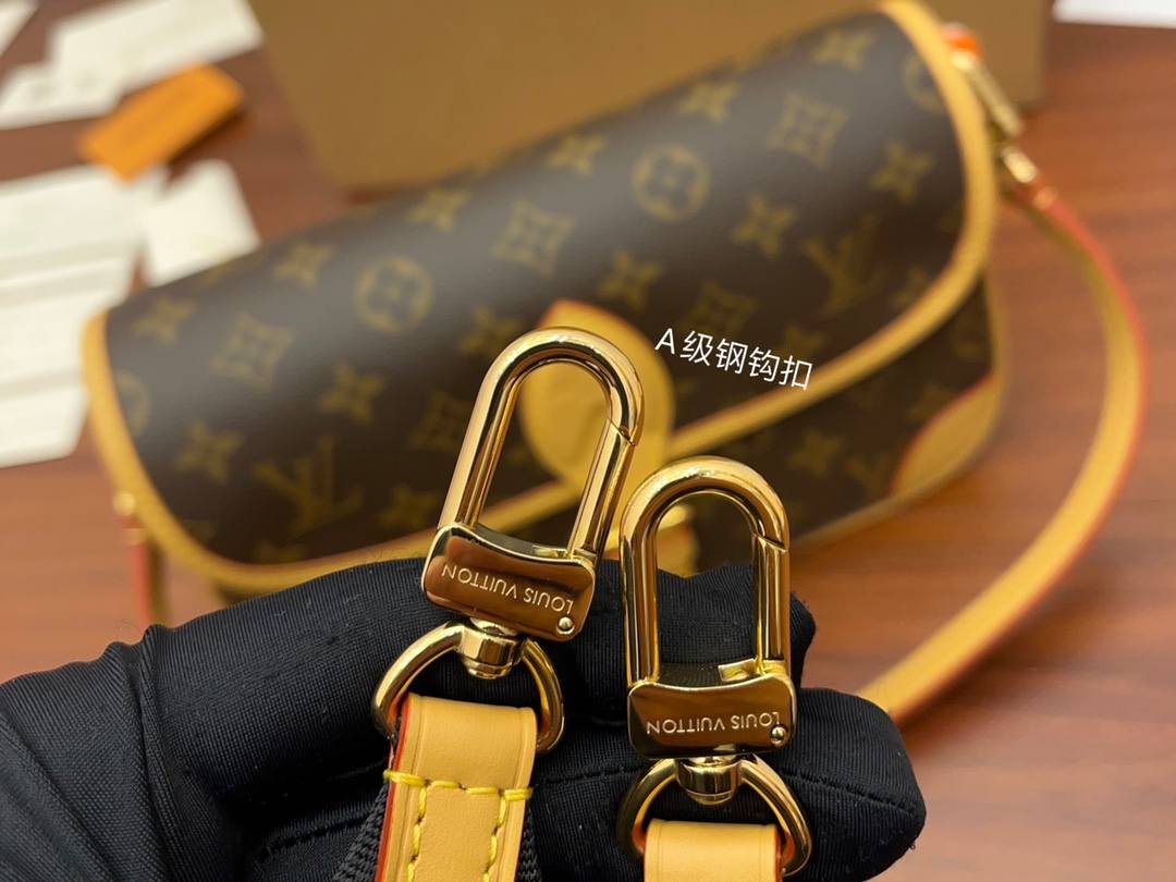 Ellebag Factory’s Replication Techniques for Louis Vuitton DIANE Handbag (M45985)-Zoo Zoo Fake Louis Vuitton Hnab Online Khw, Replica designer hnab ru