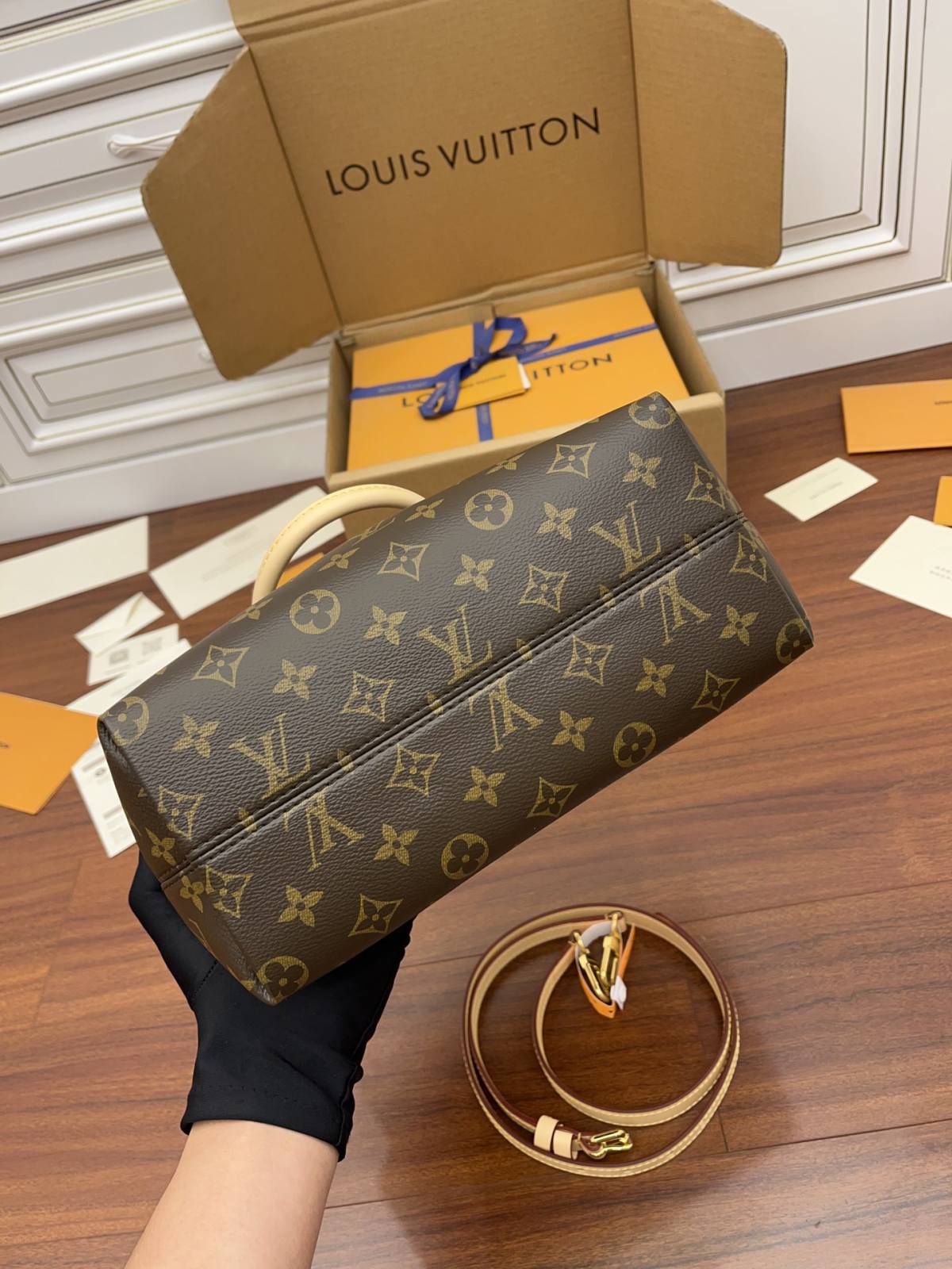 Ellebag Factory’s Replication Techniques for Louis Vuitton BOÉTIE Boetie Small Handbag (M45986)-Paras laatu väärennetty Louis Vuitton laukku verkkokauppa, replika suunnittelija laukku ru