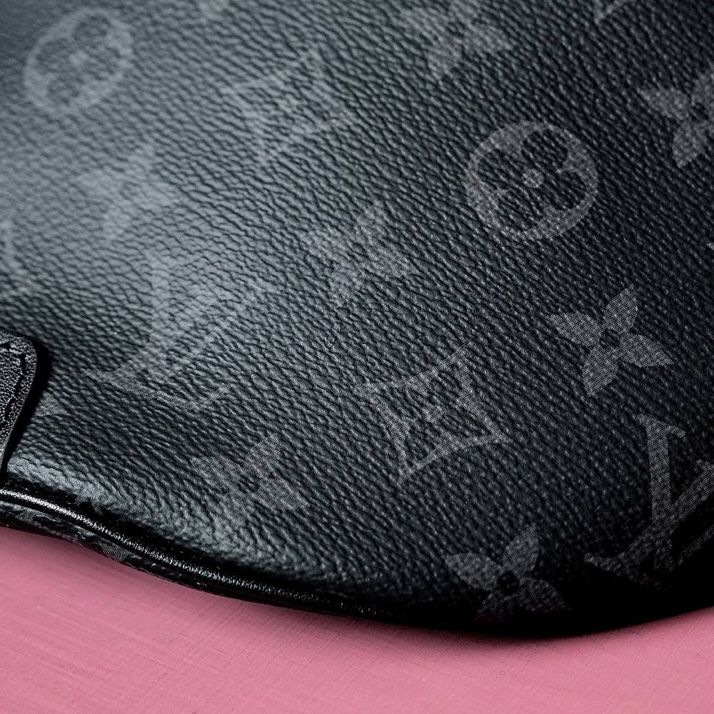 Ellebag Factory’s Replication Techniques for Louis Vuitton DISCOVERY Small Waist Bag (M46035) in Monogram Eclipse Black-Online obchod s falošnou taškou Louis Vuitton najvyššej kvality, replika značkovej tašky ru