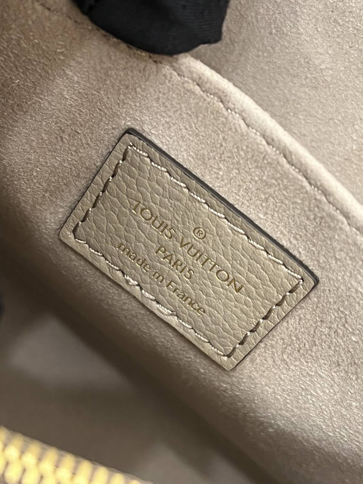 Ellebag Factory’s Replication Techniques for Louis Vuitton M46041 Bicolor Embossed Grained Calfskin Madeleine Medium Handbag-Best Quality Fake Louis Vuitton Bag Online Store, Replica designer bag ru